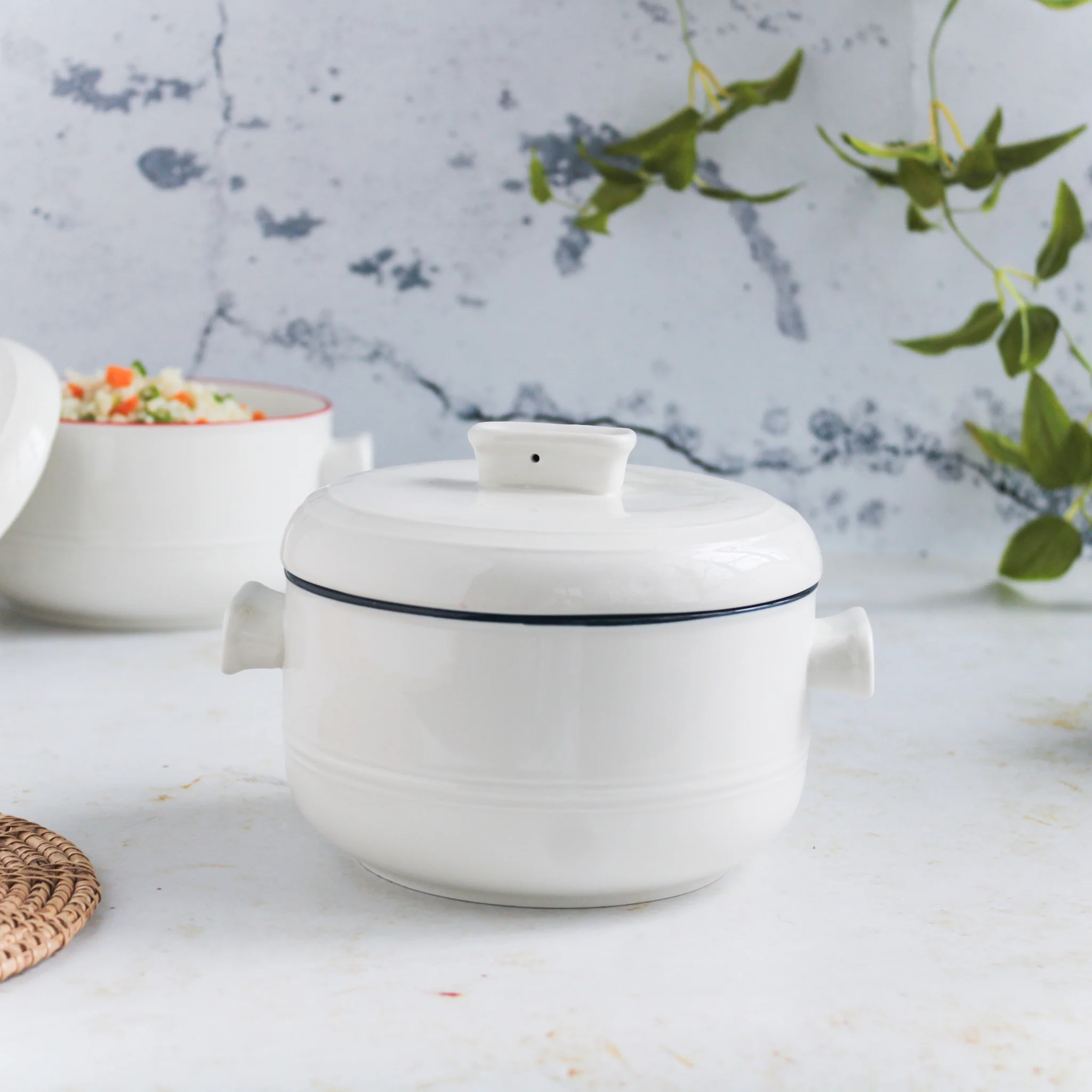 Serving Pot With Lid - Image 7