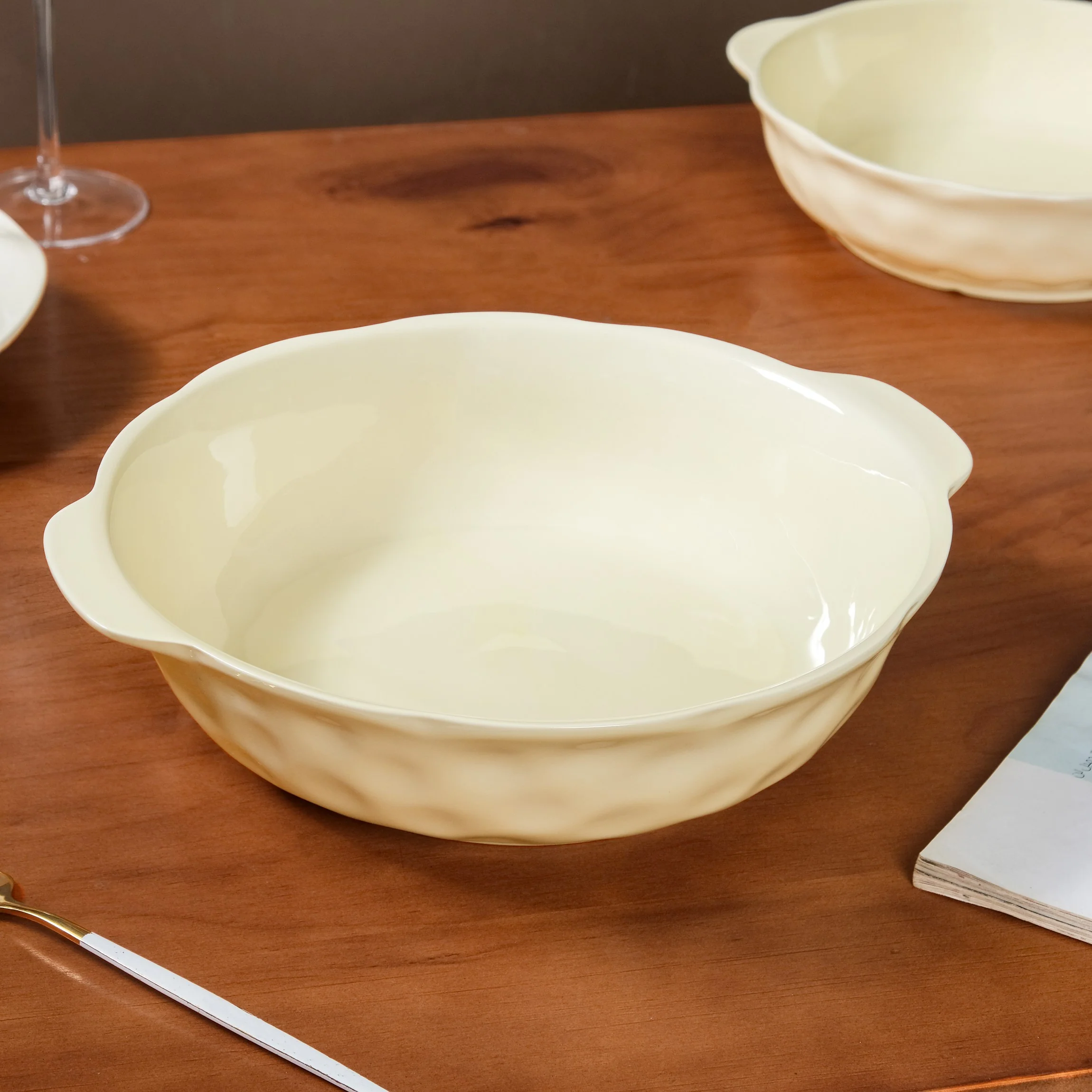 Set Of 2 Baking Bowls With Handle - Image 8