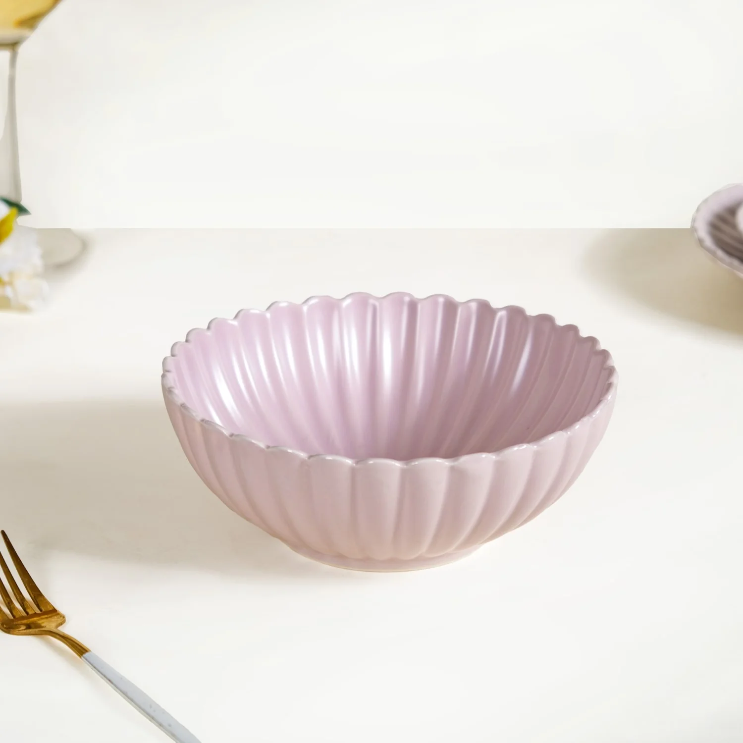 Set Of 2 Large Lilac Scallop Serving Bowls 1000ml - Image 4