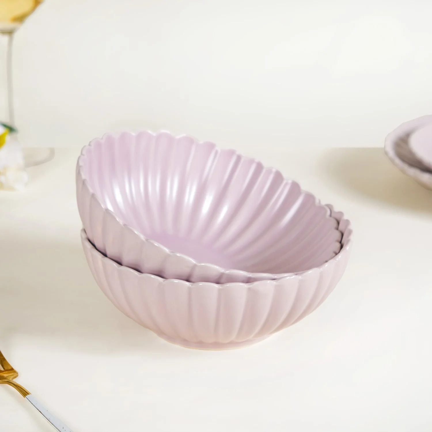 Set Of 2 Large Lilac Scallop Serving Bowls 1000ml - Image 9