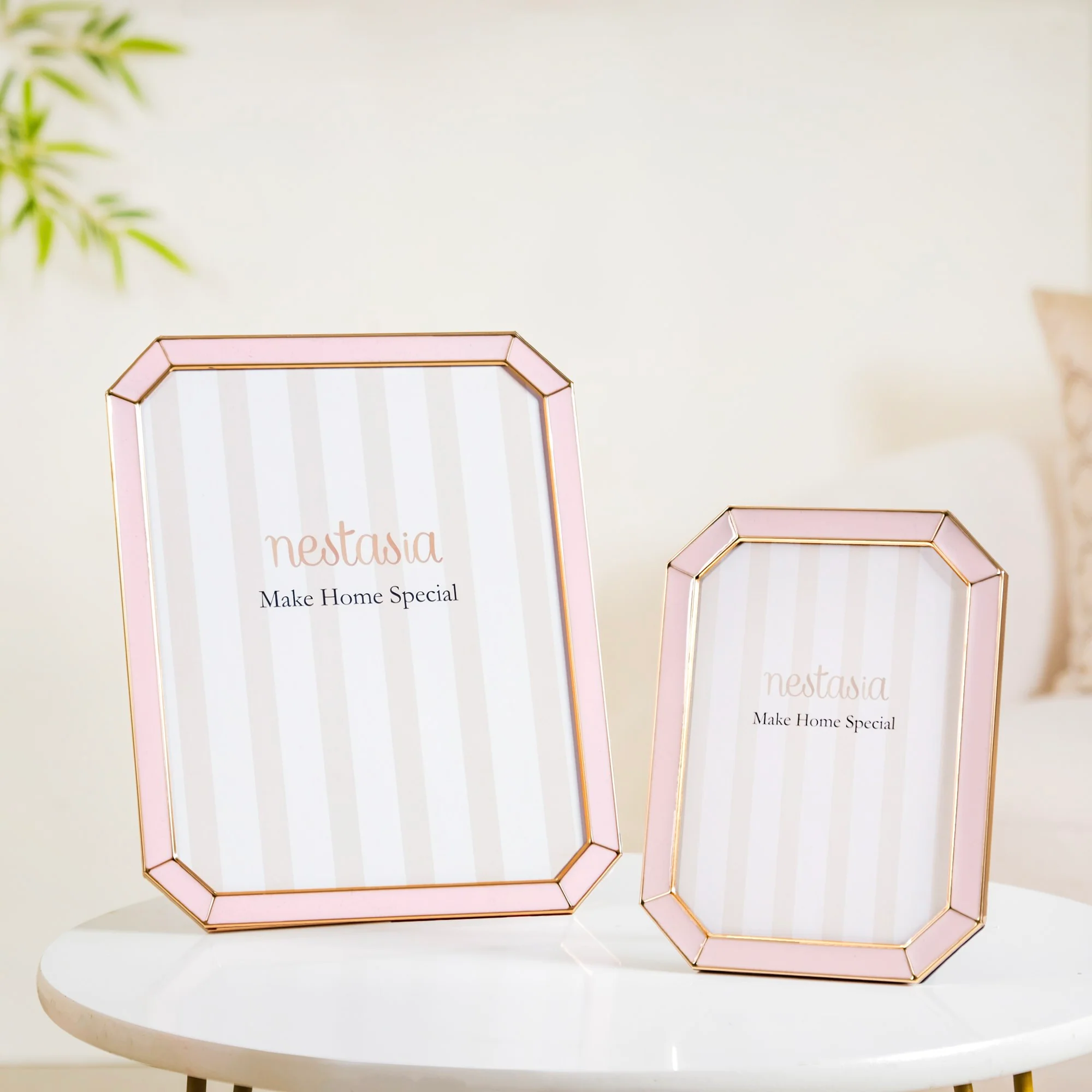 Set Of 2 Opulent Photo Frames Pink Gold - Image 2