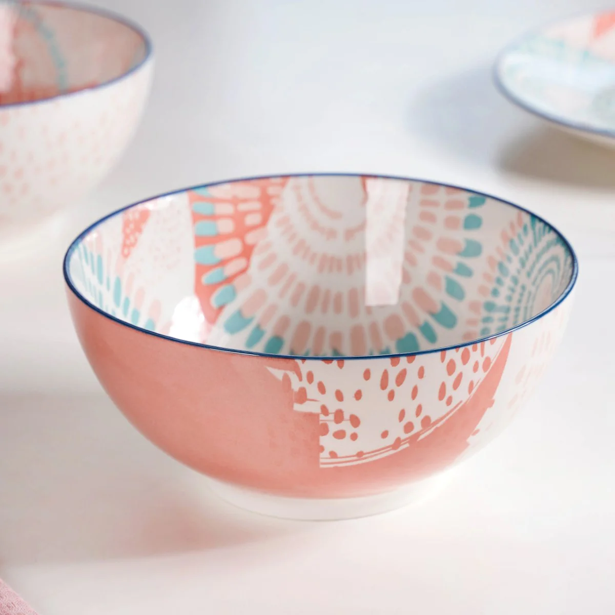 Set Of 2 Pastel Ceramic Serving Bowls 1650ml - Image 4