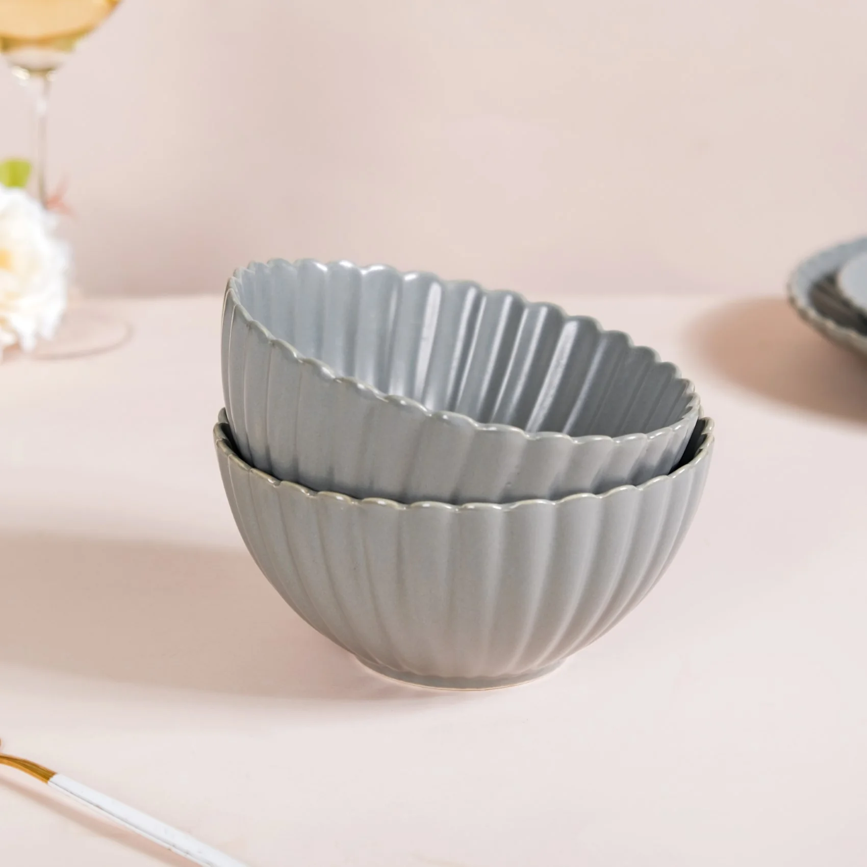 Set Of 2 Scallop Serving Bowls Small Grey 800ml - Image 8