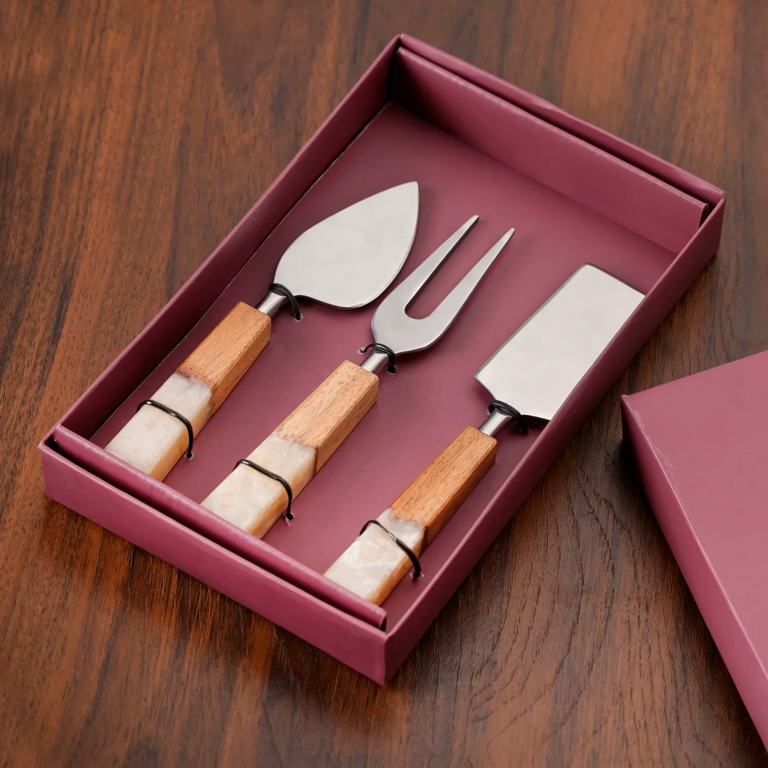 Set Of 3 Cheese Knife Trio - Image 4