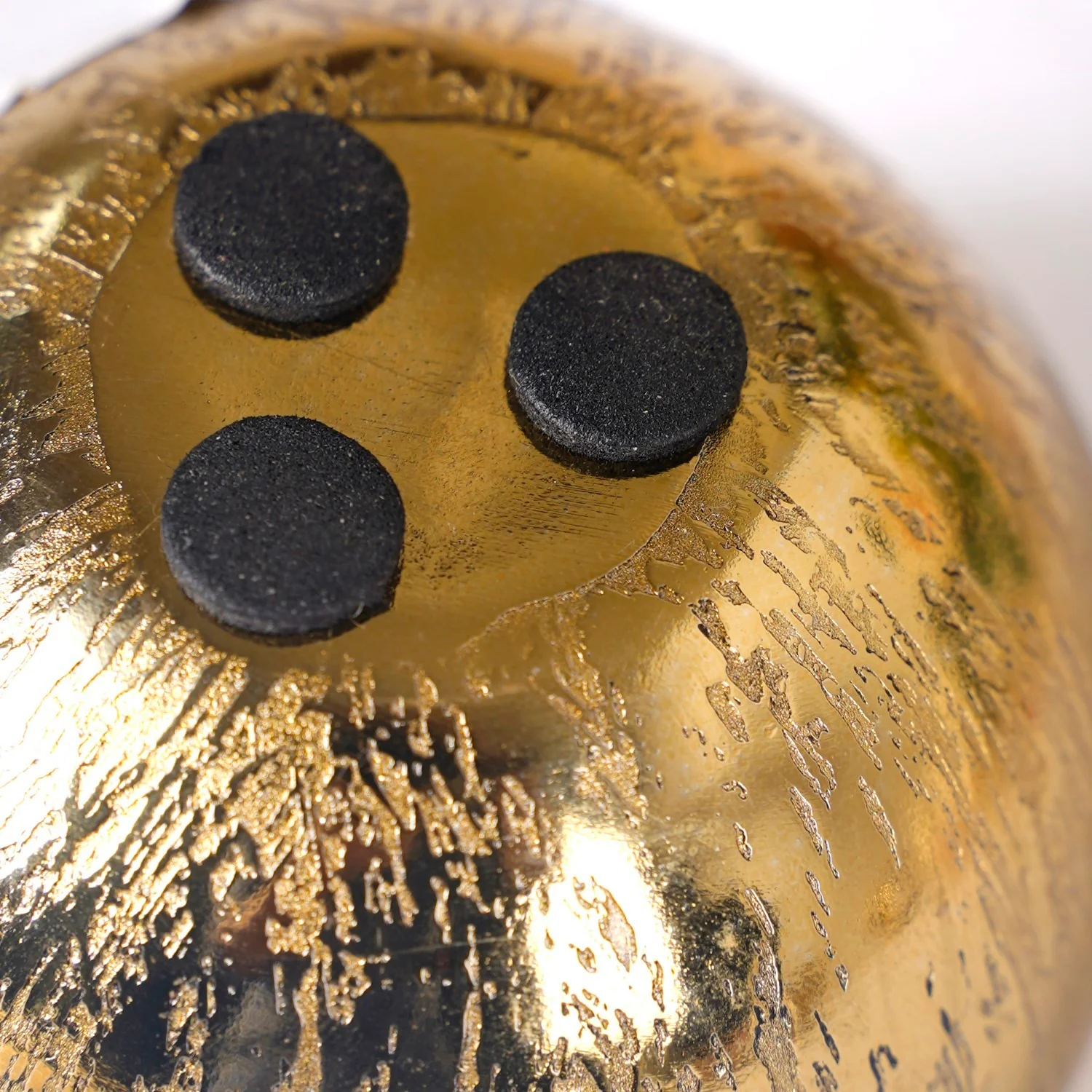 Set Of 4 Festive Delights Gold Scented Candles - Image 12