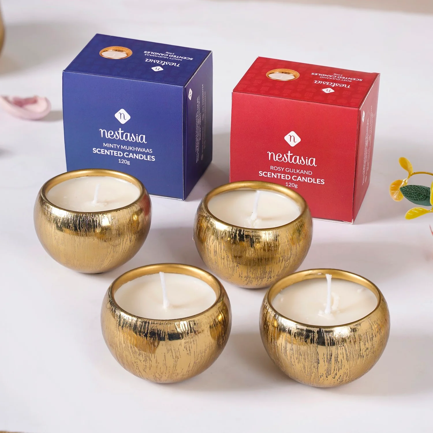 Set Of 4 Festive Delights Gold Scented Candles - Image 2