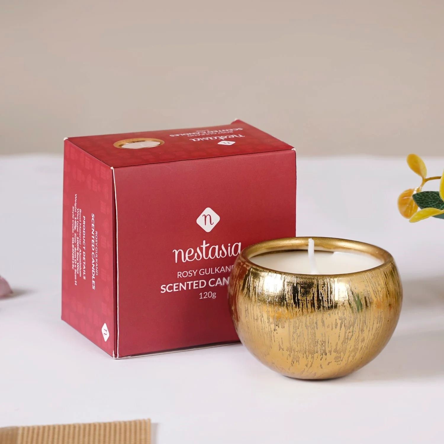 Set Of 4 Festive Delights Gold Scented Candles - Image 6