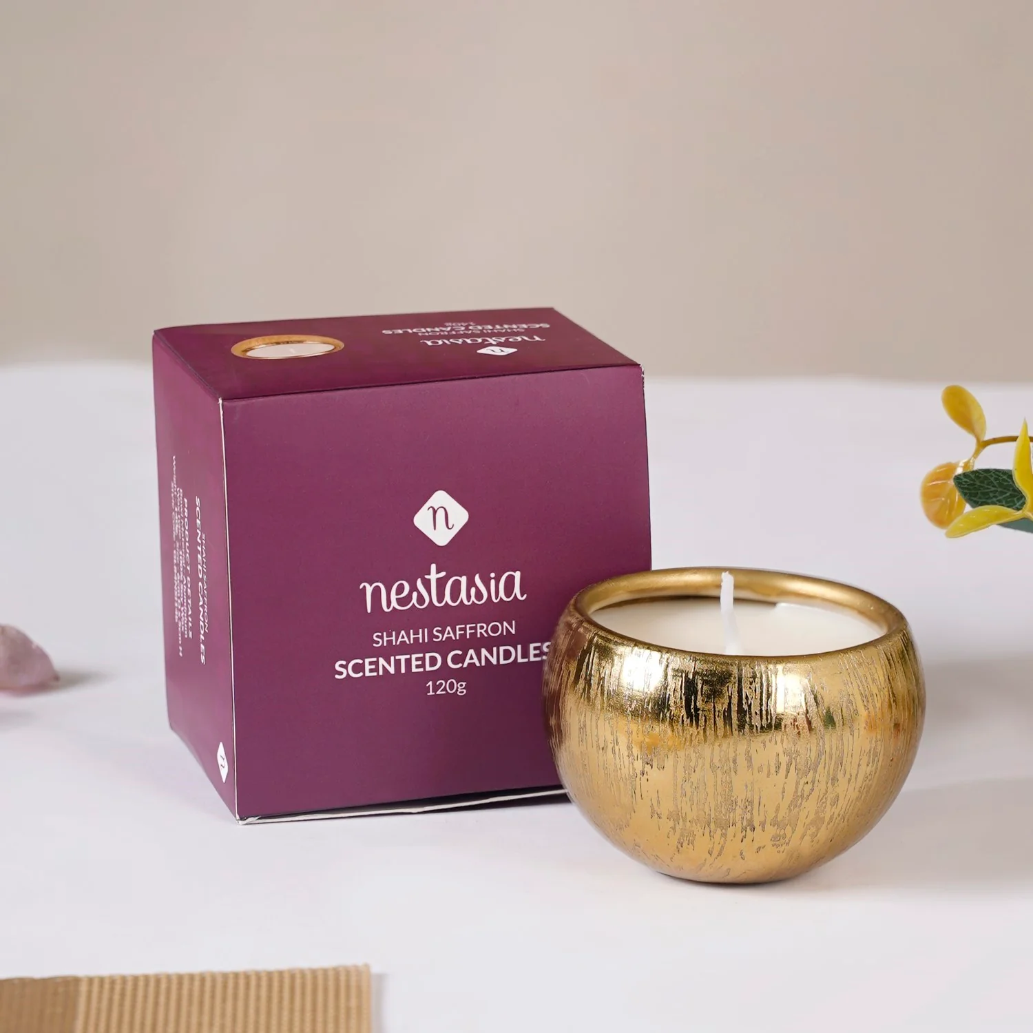 Set Of 4 Festive Delights Gold Scented Candles - Image 7