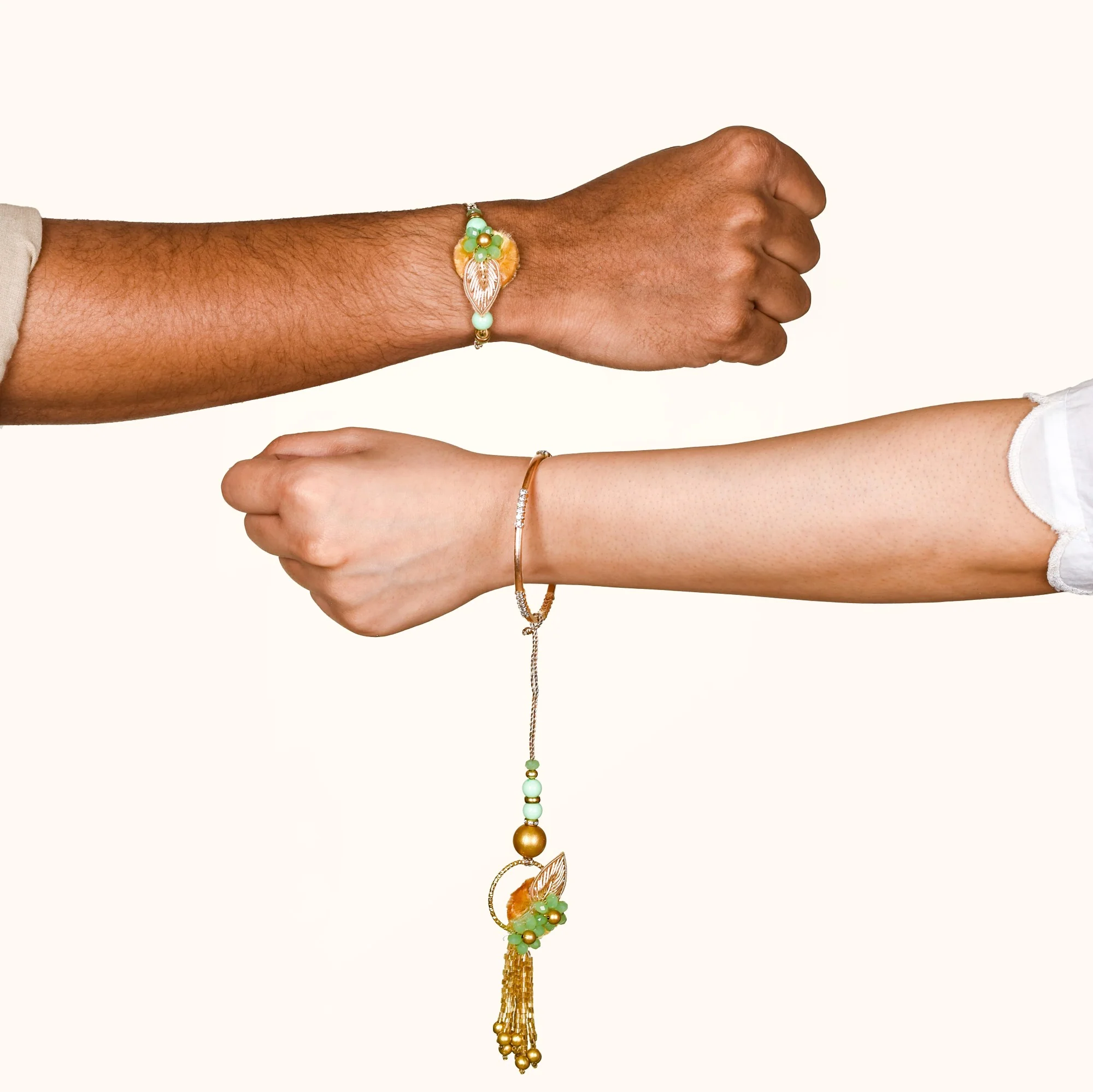 Set Of 4 Floral Love Rakhi Lumba For Bhaiya Bhabhi With Box And Card - Image 6