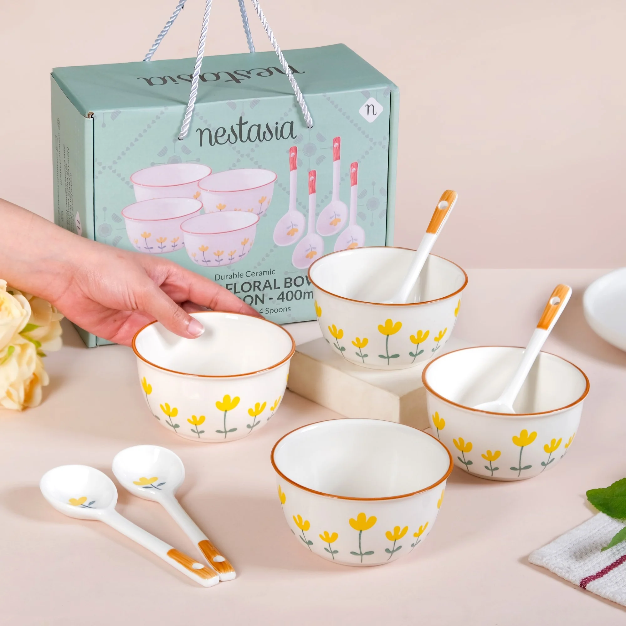 Set Of 4 Floret Soup Bowls With Spoons 400ml - Image 2
