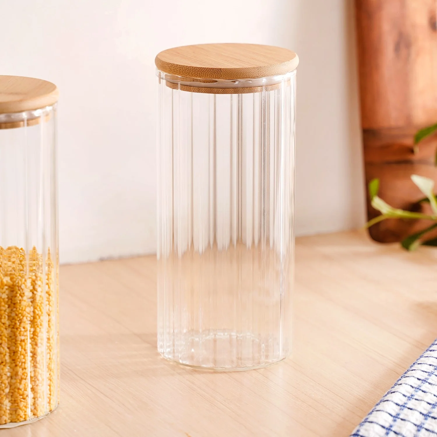 Set Of 4 Tall Airtight Glass Storage Jars With Lid 1450ml - Image 7