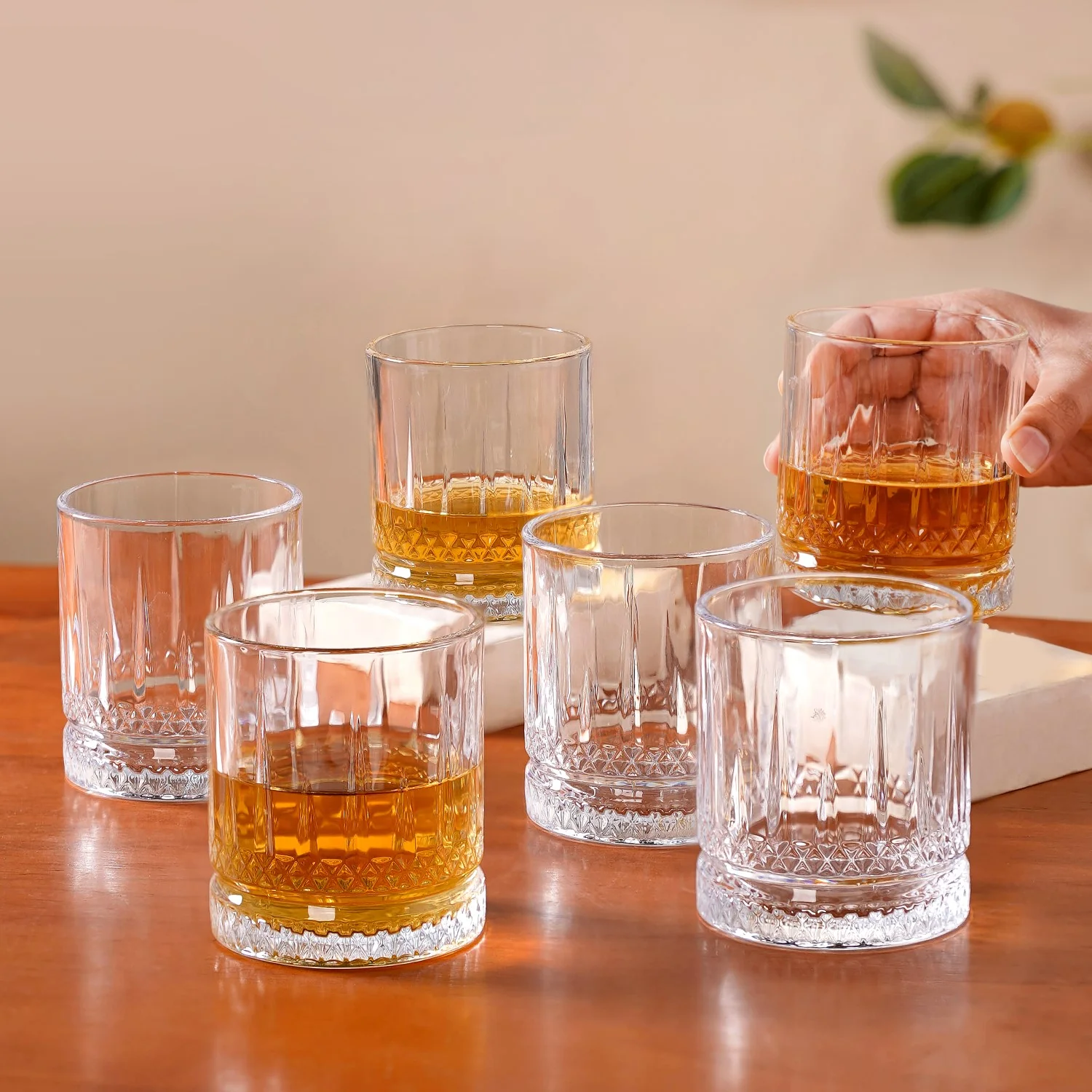 Set Of 6 Luxora Engraved Whiskey Glasses 380ml - Image 3