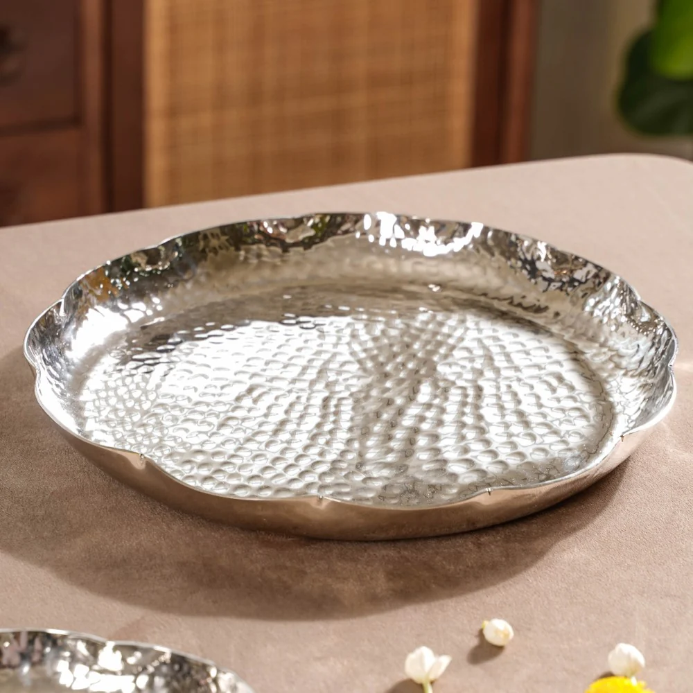 Silver Urli Tray With Flower Shape Set Of 2 - Image 4
