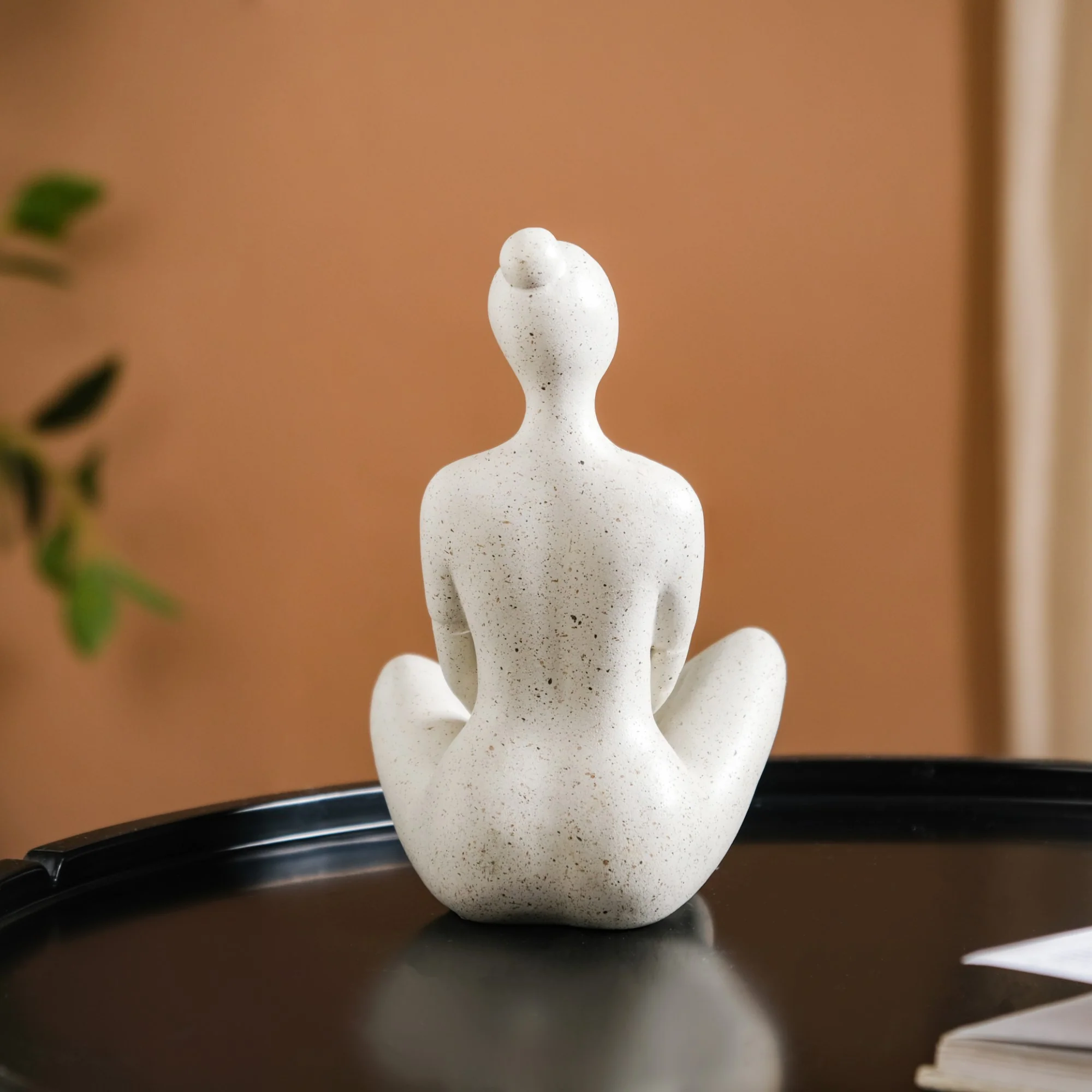 Sitting Woman Showpiece - Image 12