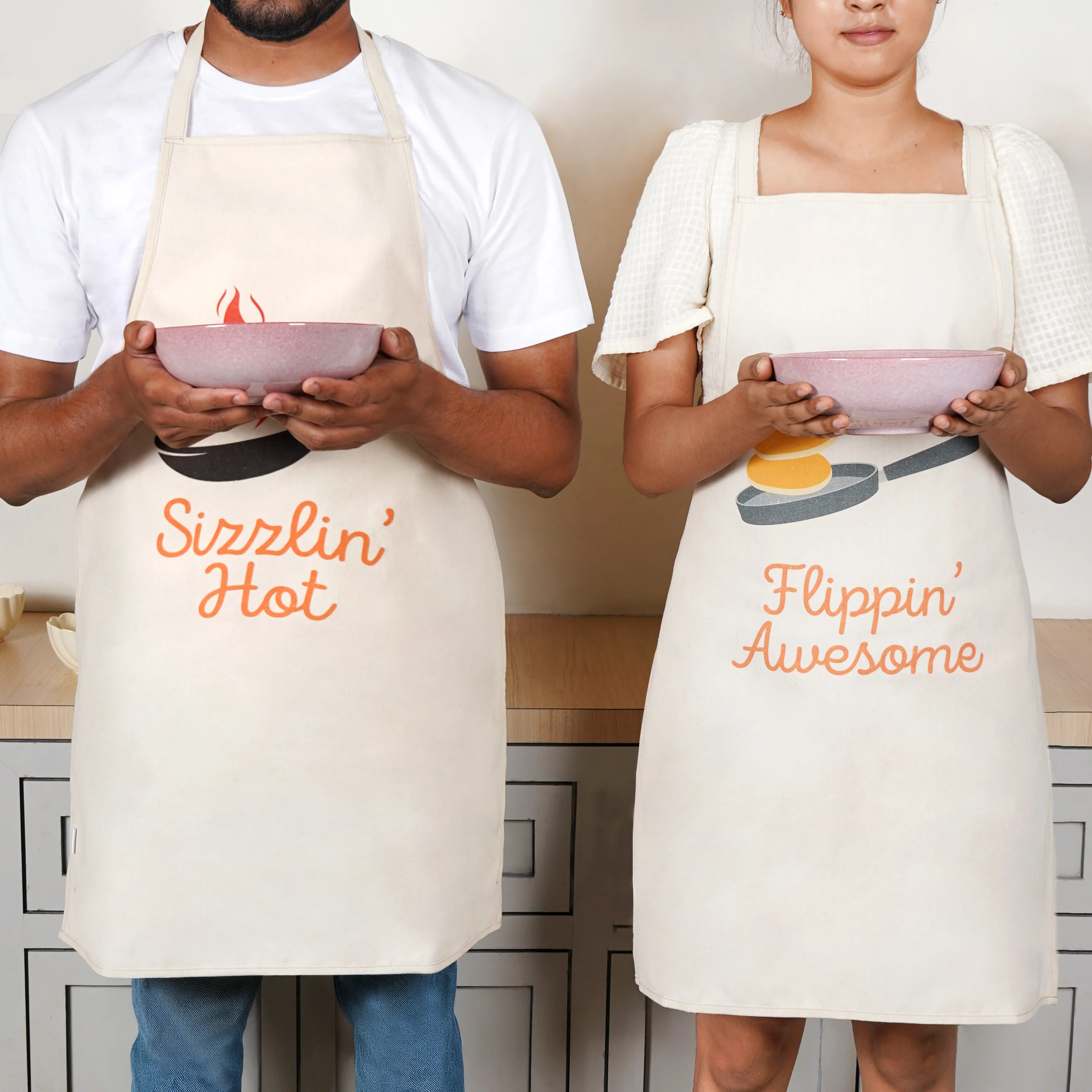 Sizzlin And Flippin Couple Apron Set Of 2 - Image 2