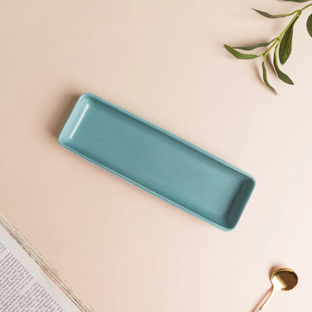 Sleek Blue Long Plate 9 Inch - Image 4
