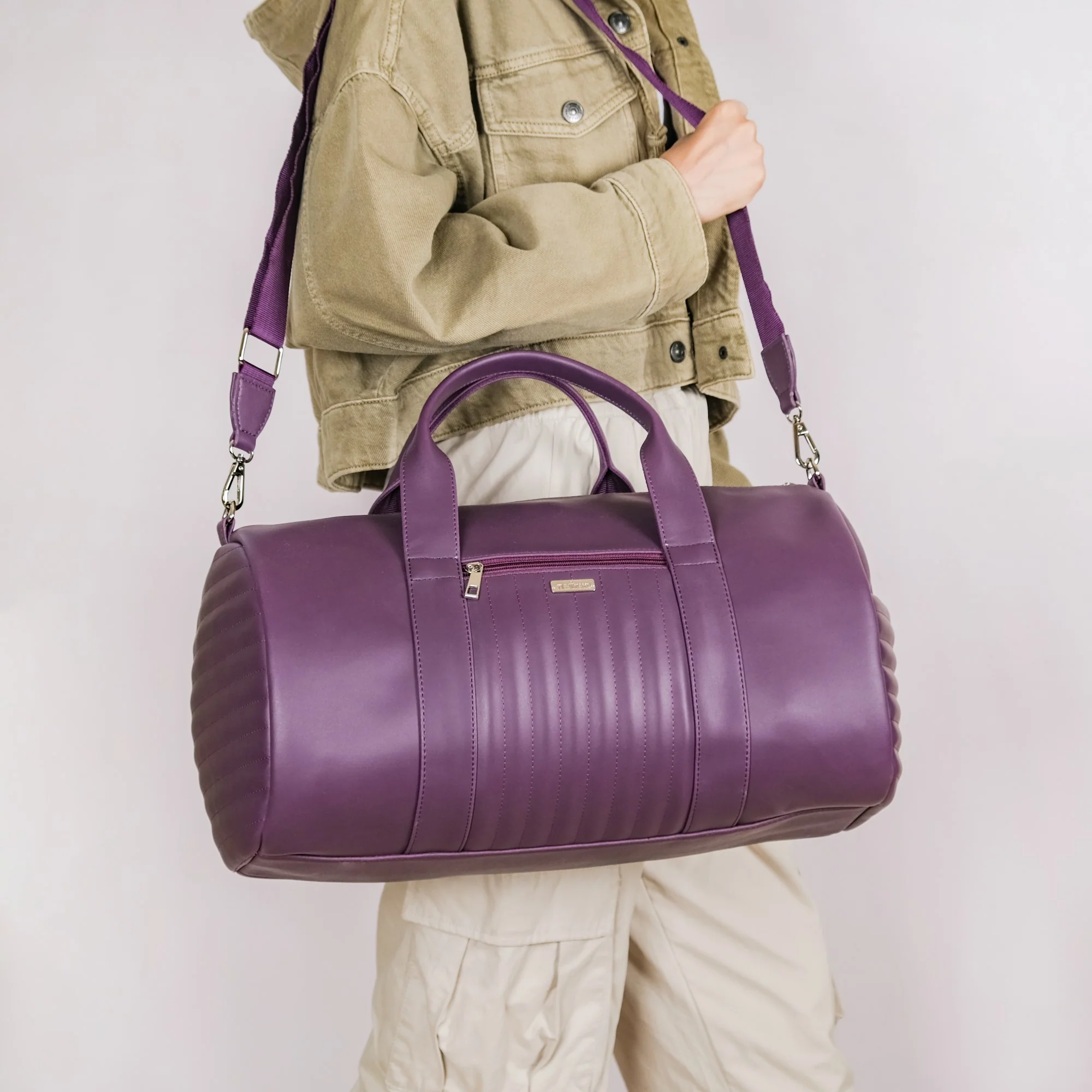 Sporty Duffel Bag Purple Large 17x9 Inch - Image 2