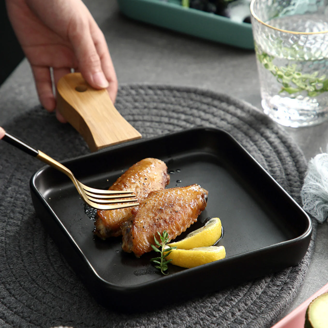 Square Plate With Wooden Handle Black - Image 2