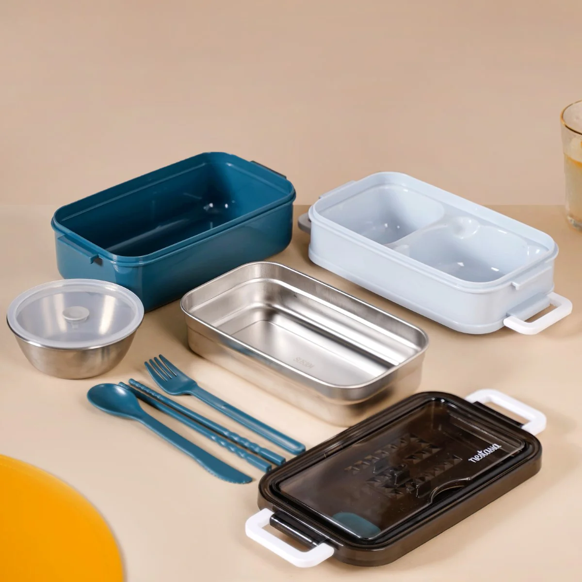 Stackable Insulated Lunch Box With Cutlery Blue 1050ml - Image 10