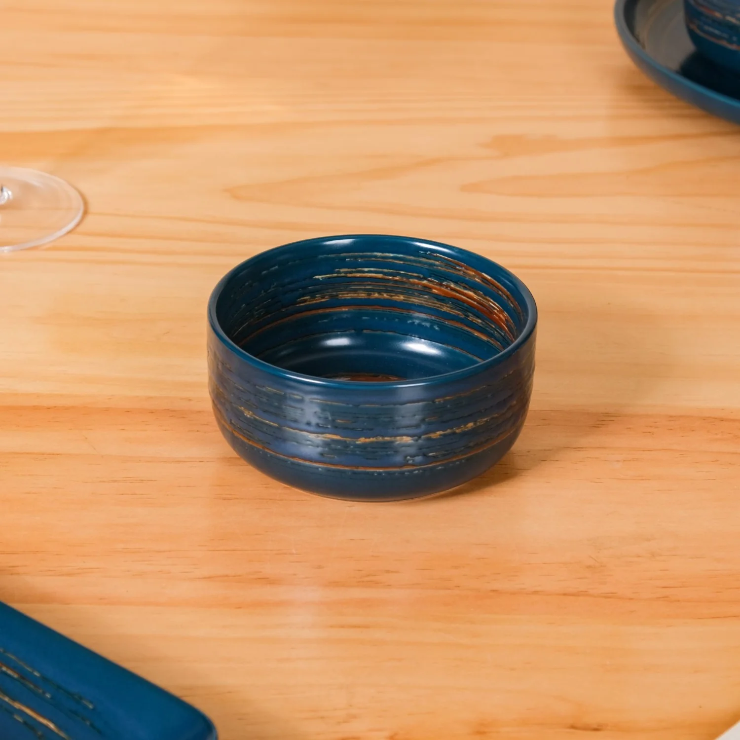 Stoneware Matte 22-Piece Dinner Set For 6 Blue - Image 15