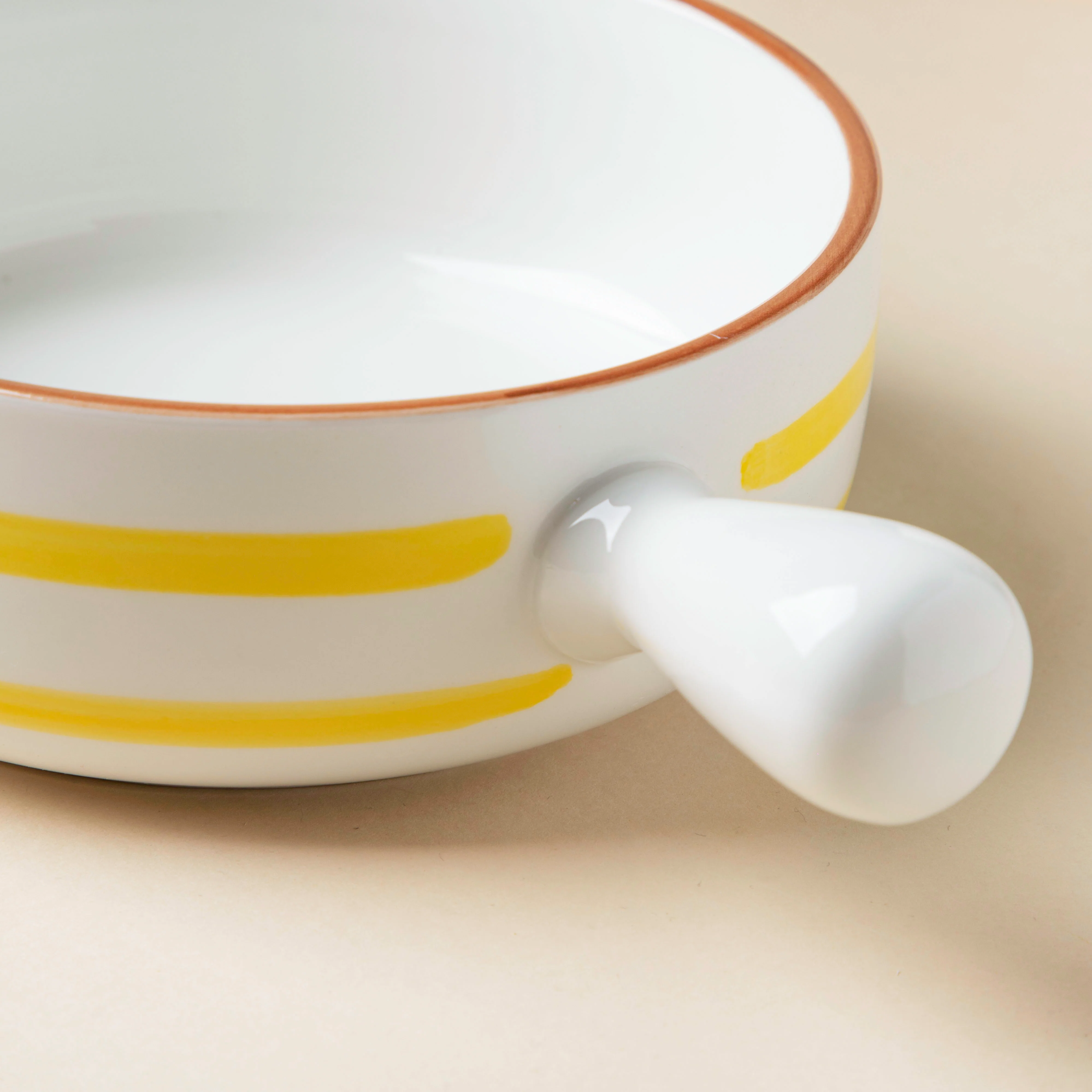 Swirl Baking Bowl With Handle Yellow - Image 5