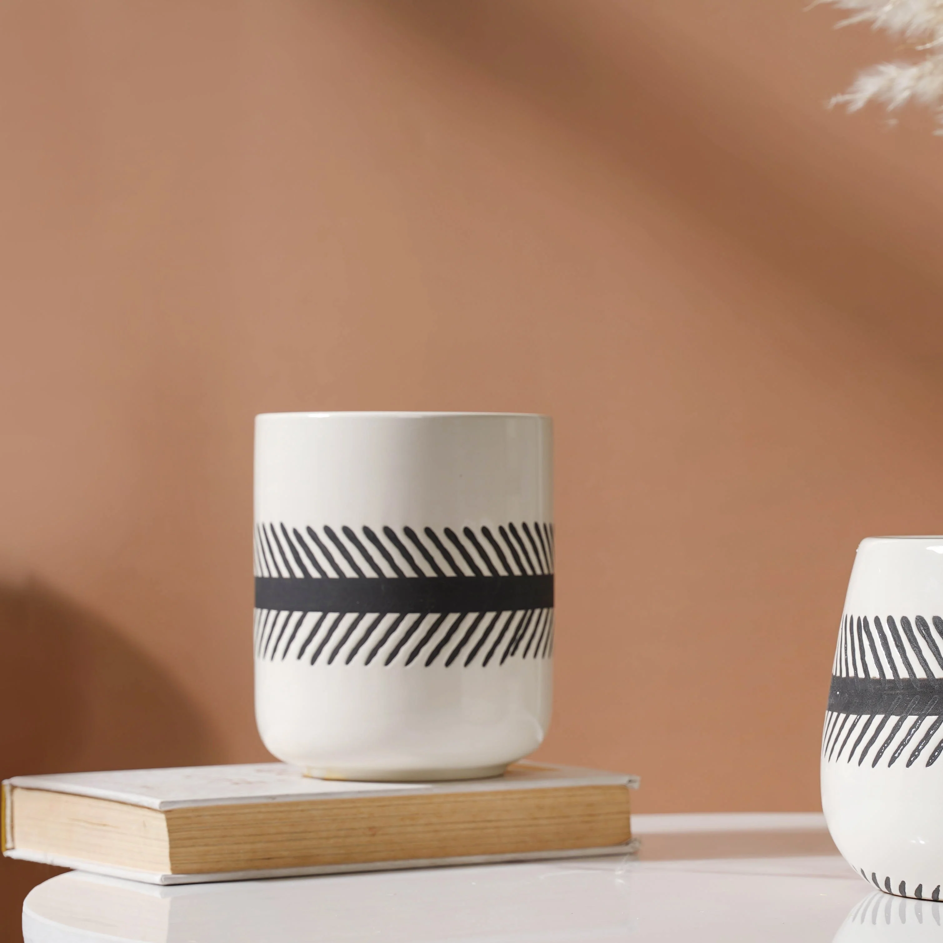 Tabletop Vase - Image 7