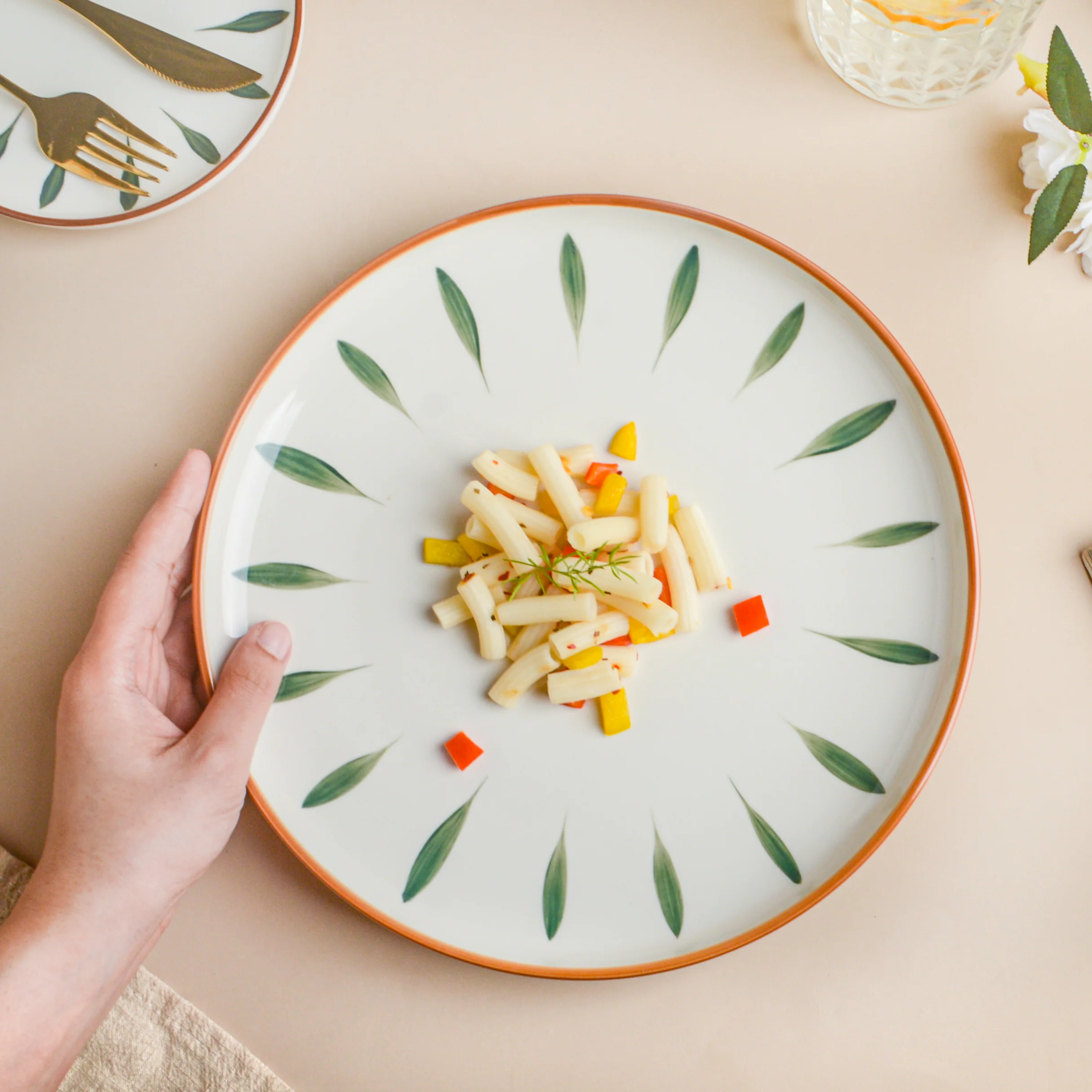 Teardrop Dinner Plate Green 10 Inch - Image 2
