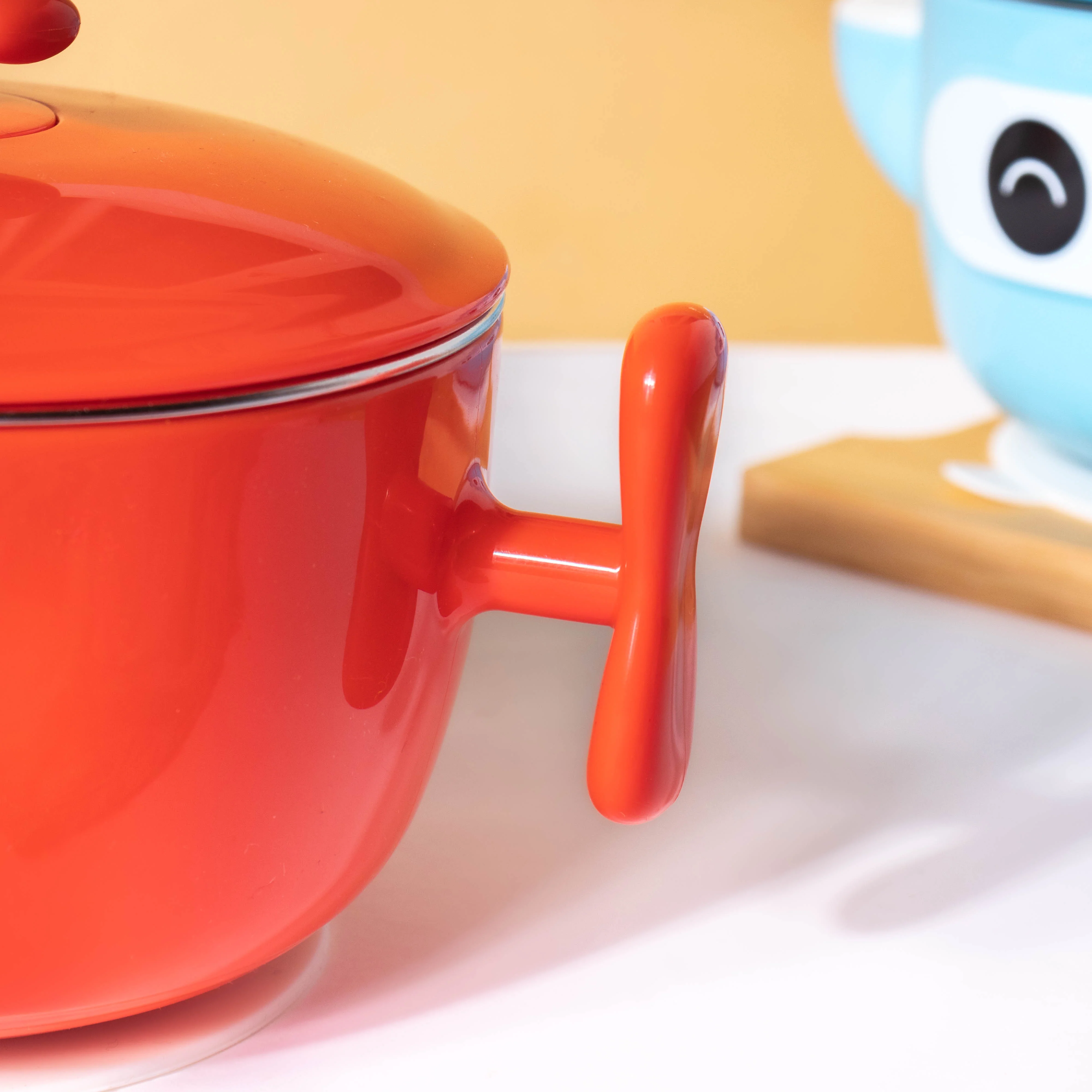 Airtight Stay Warm Steel Bowl With Suction Base Red 300 ml - Image 9