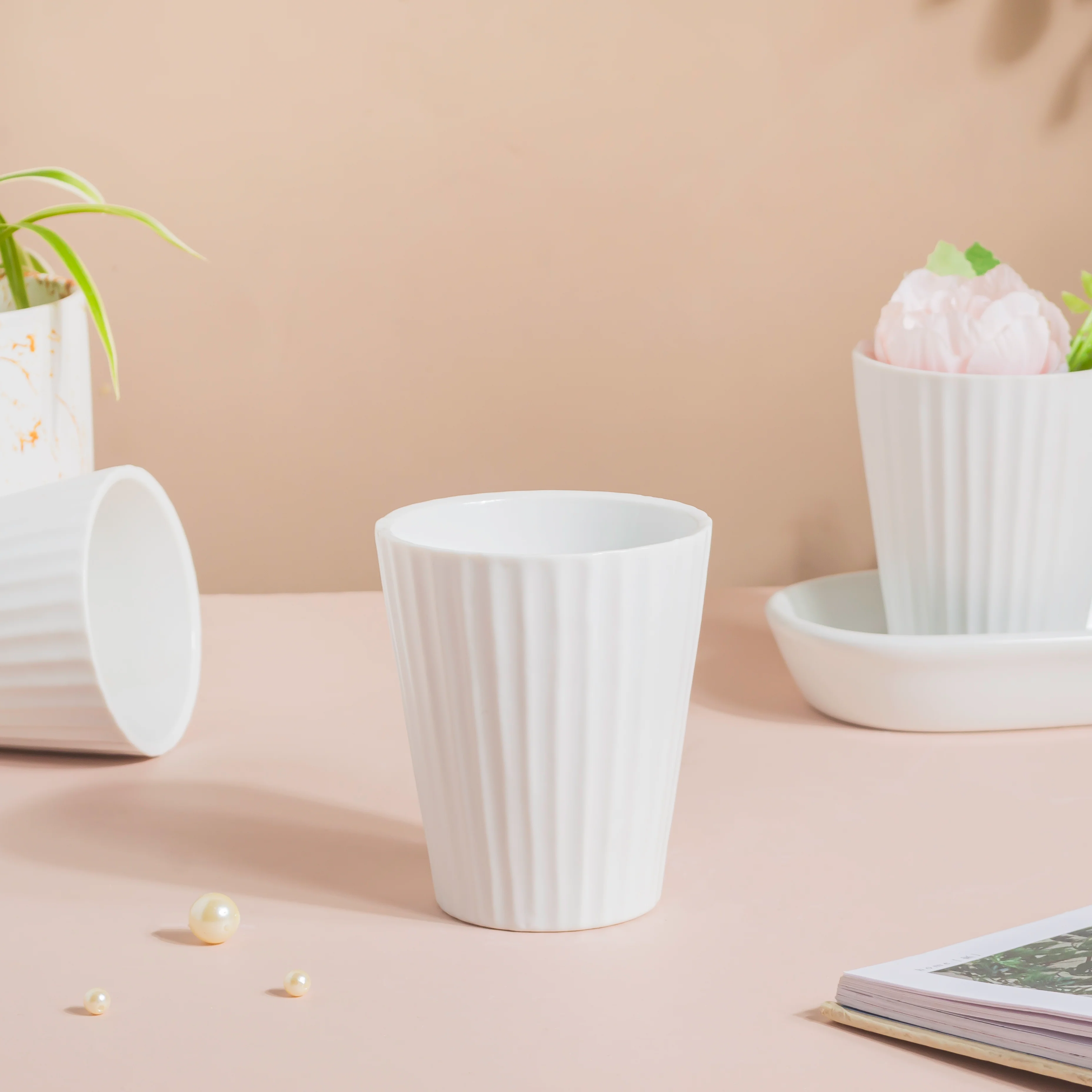 Ternion Ribbed Planter Set Of 3 With Plate White - Image 6