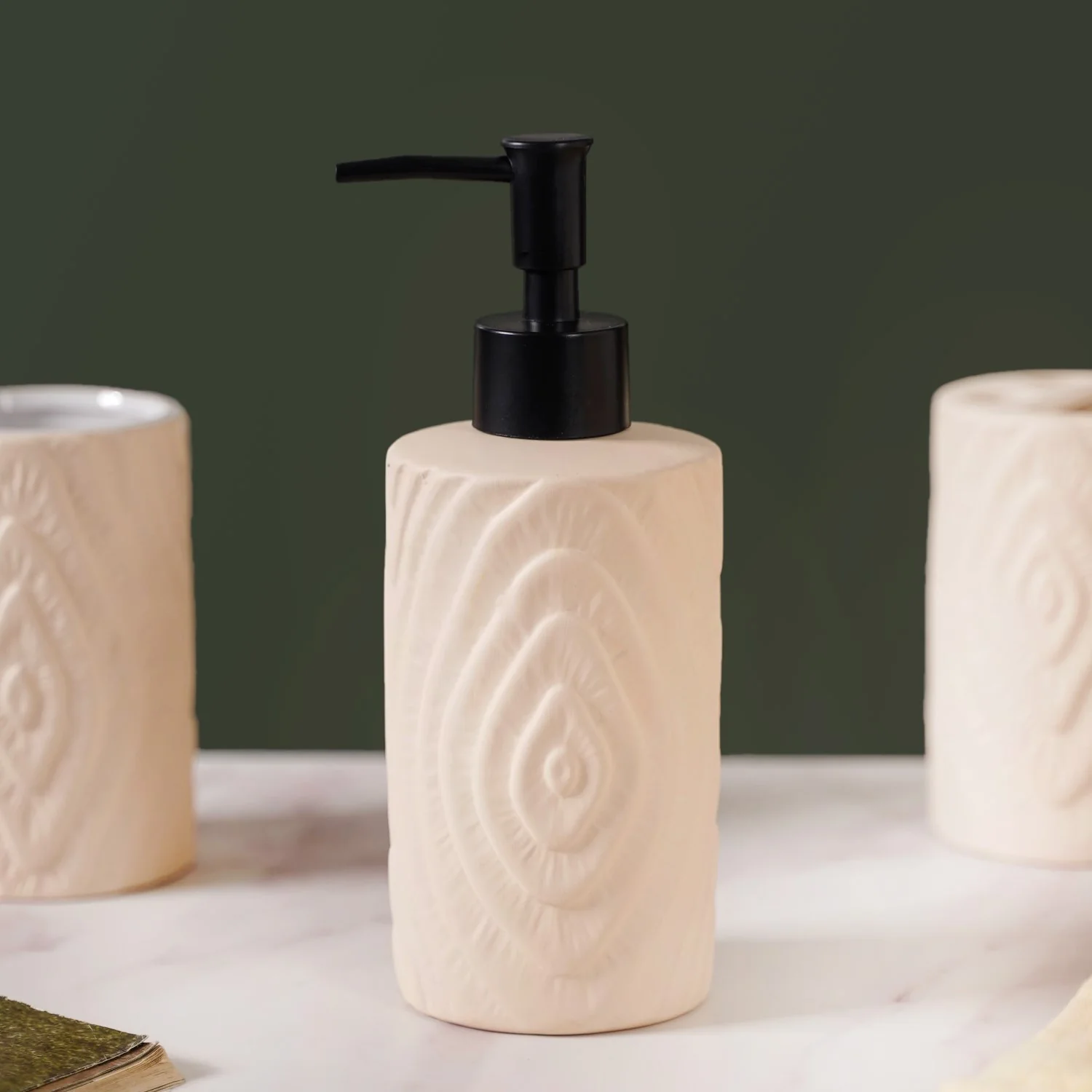 Textured Bathroom Accessories Set Of 3 Beige - Image 9