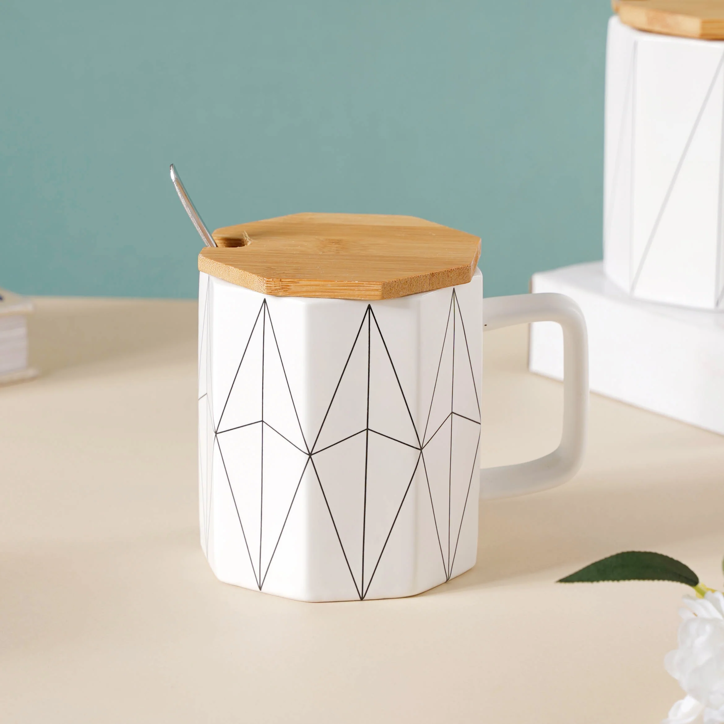 Textured Mug With Wooden Lid - Image 15