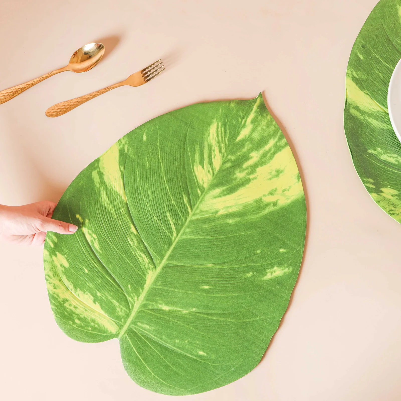 Tropical Leaf Table Mat Set of 2 - Image 5