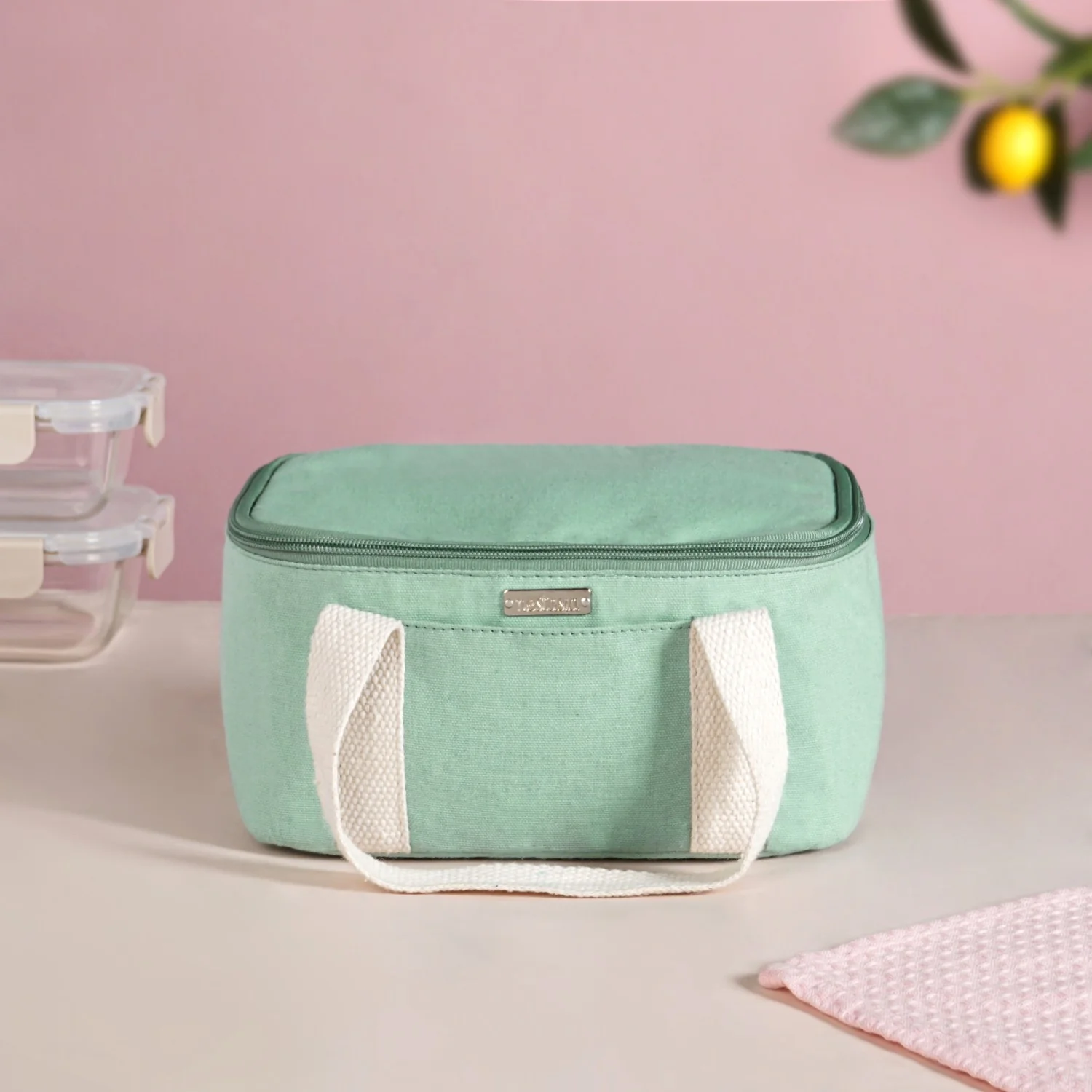 Urban Daily Insulated Daily Lunch Bag In Green - Image 9