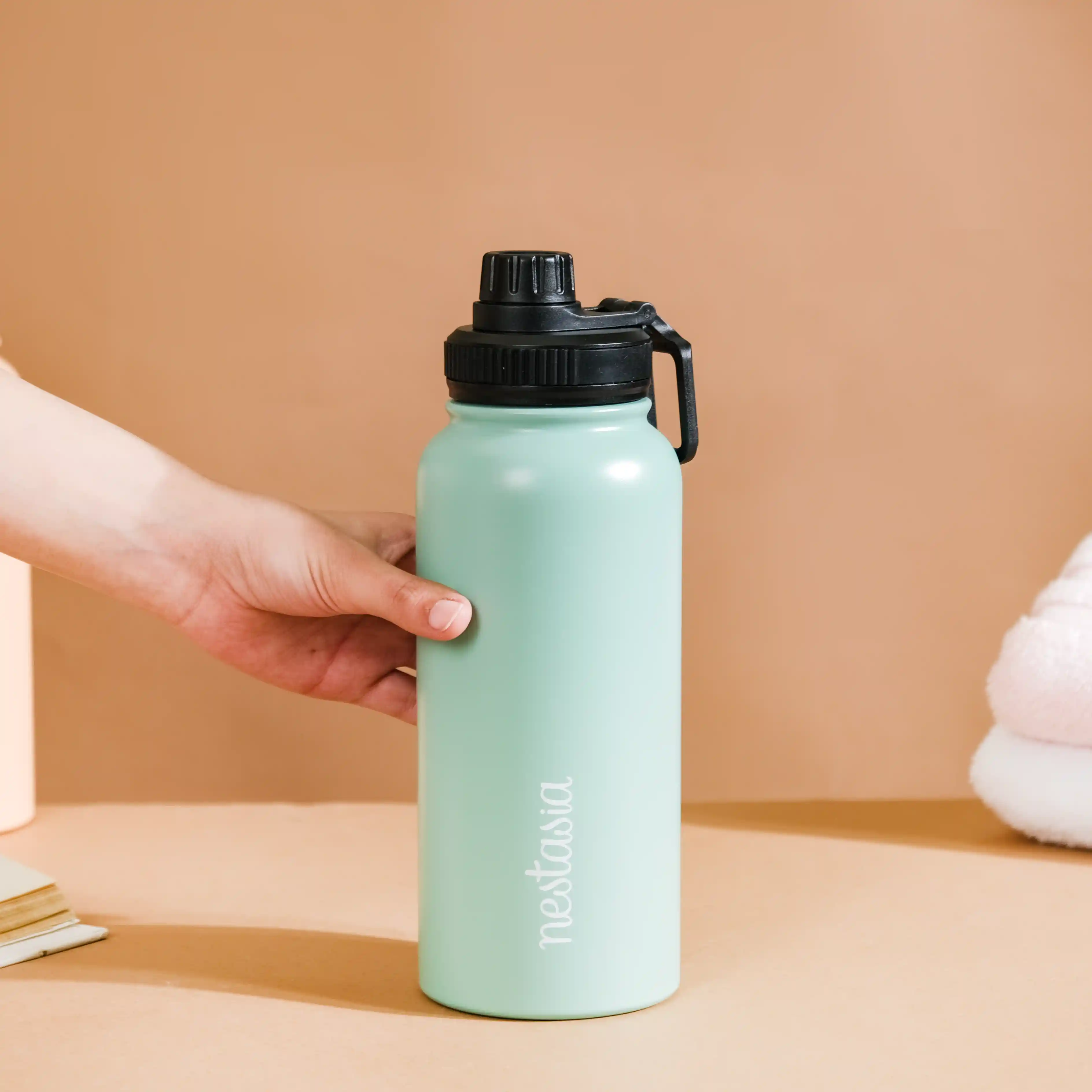 Vacuum Insulated Stainless Steel Water Bottle 1L Mint - Image 15