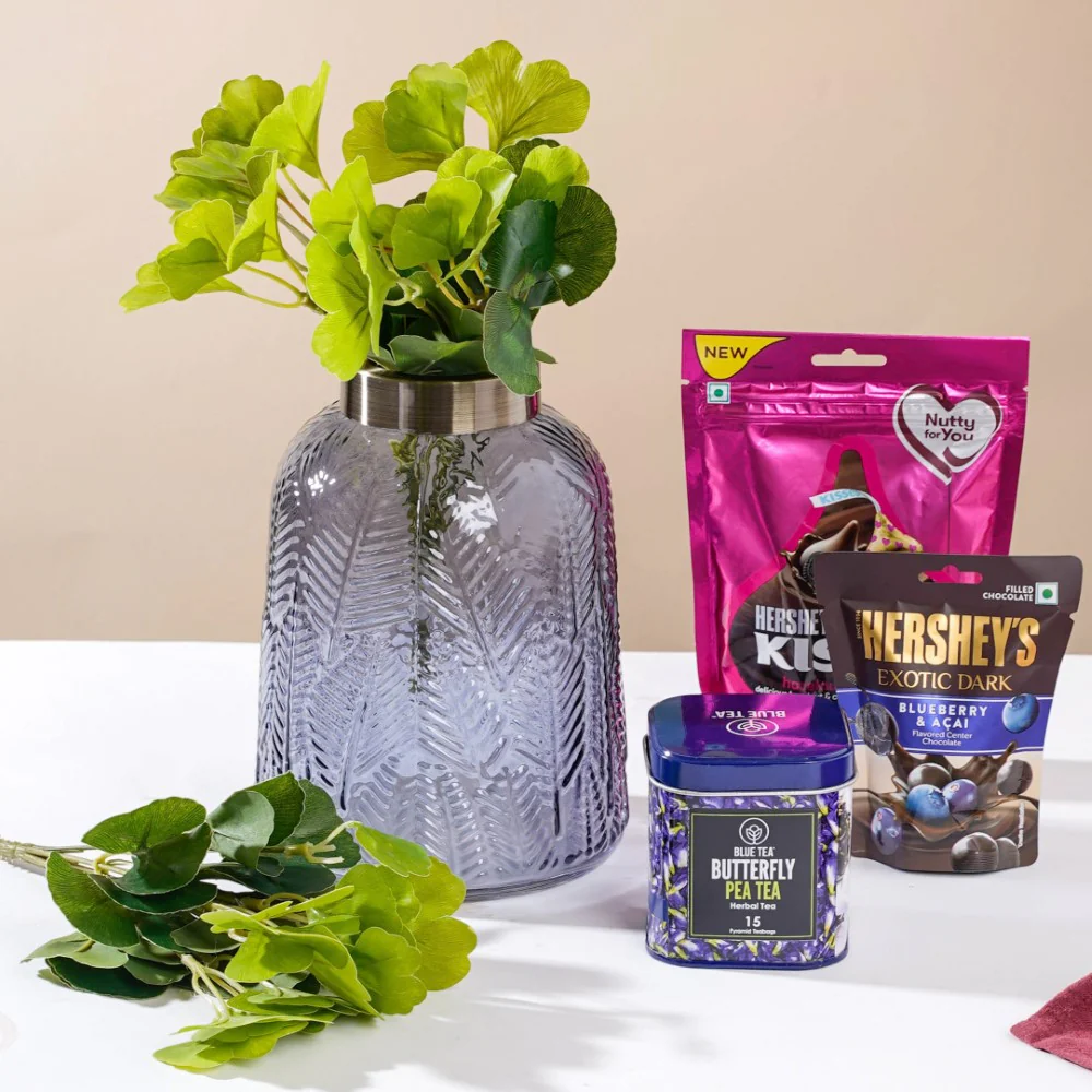 Vase And Decorative Leaves Festive Hamper Set Of 5 - Image 3