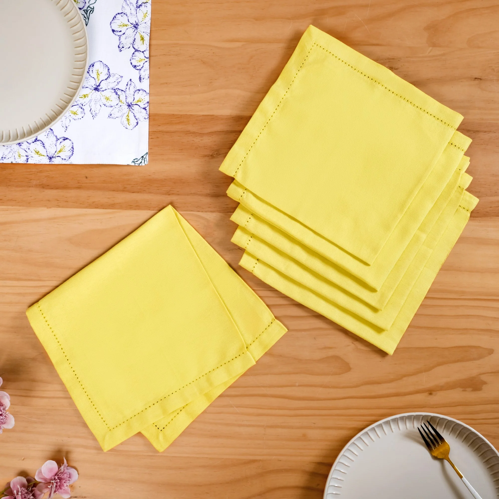 Verde 12 Piece Table Mat And Napkin Set - Image 6