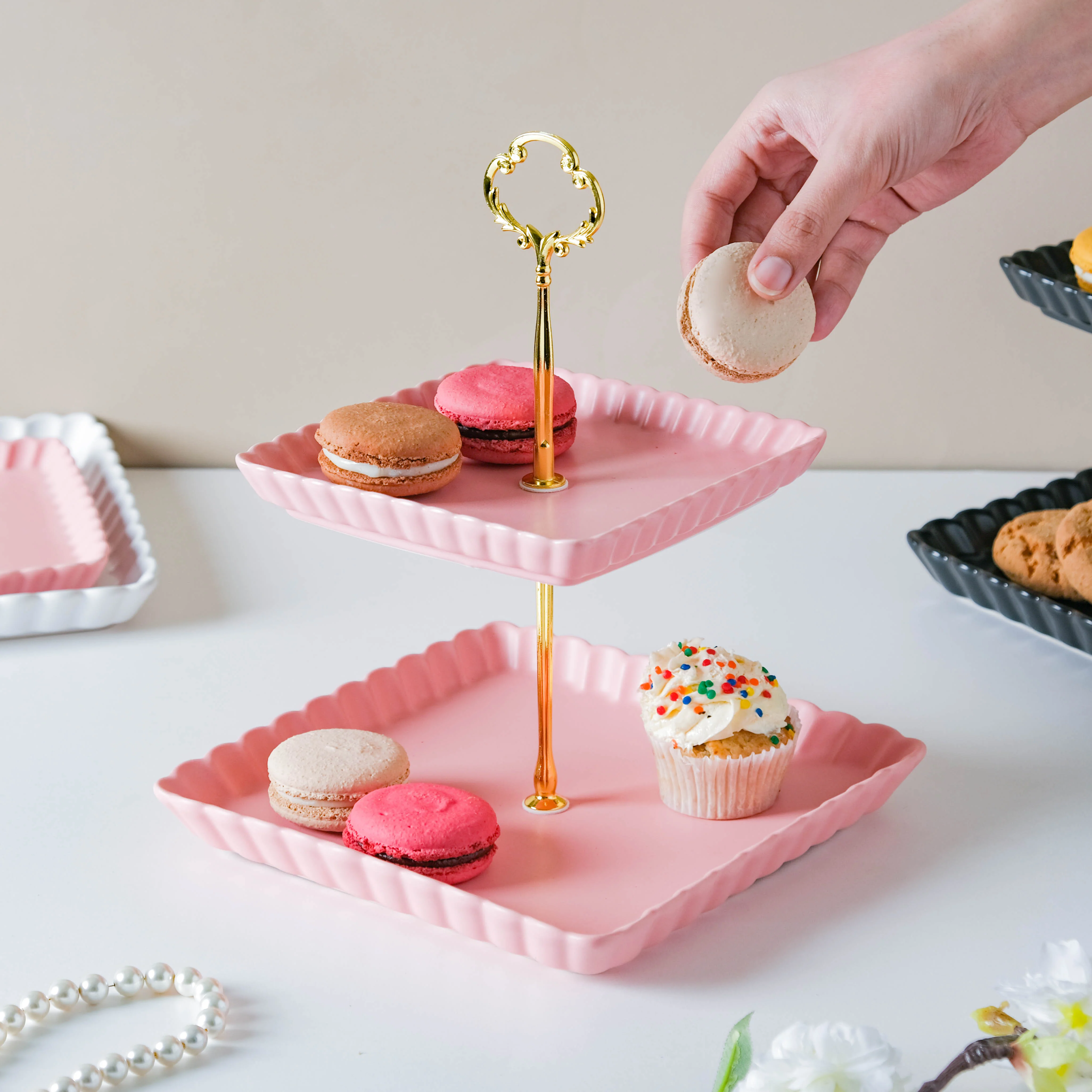 Very Berry Square 2-tier Cupcake Stand - Image 3