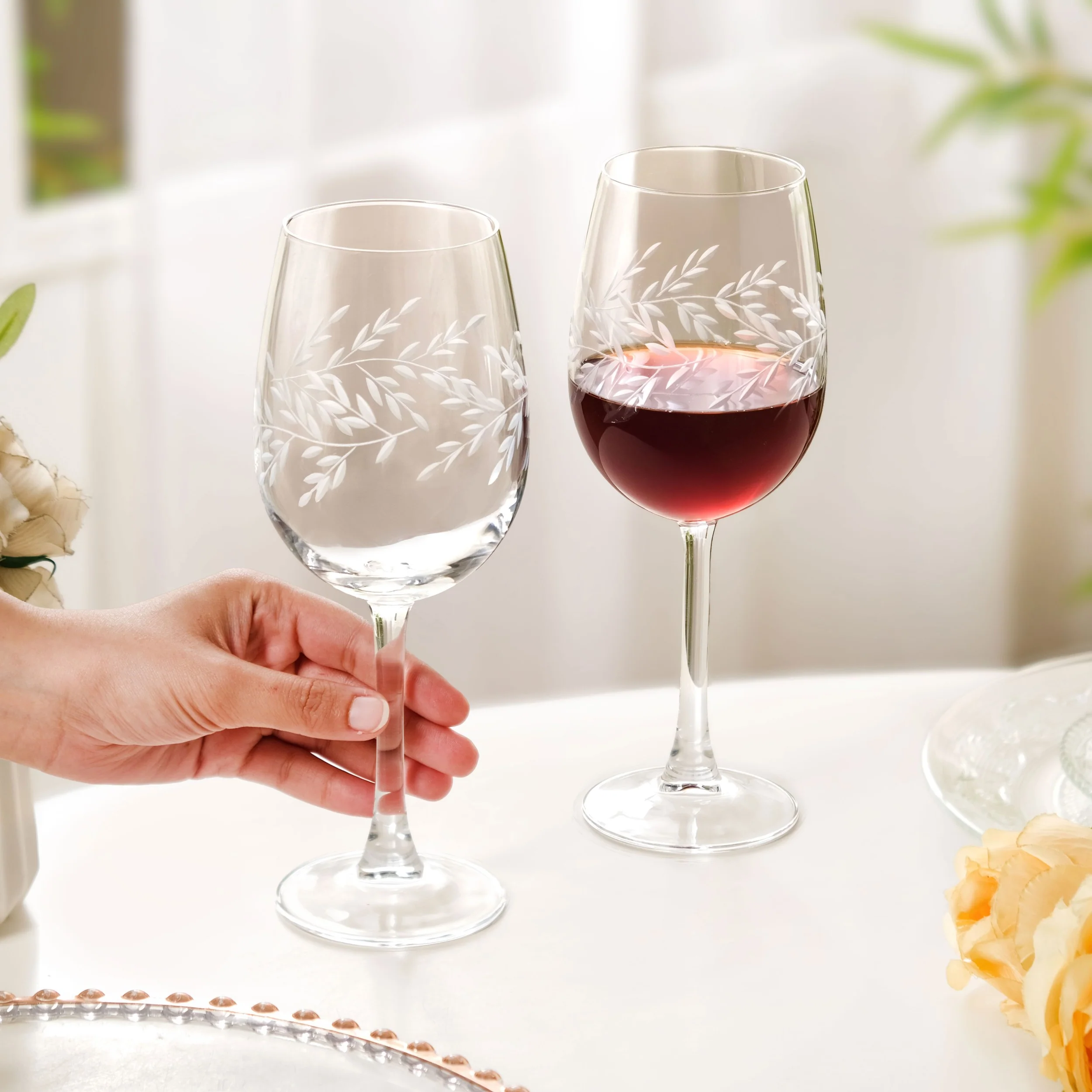 Vinea Etched Wine Glass Set Of 2 460ml - Image 2
