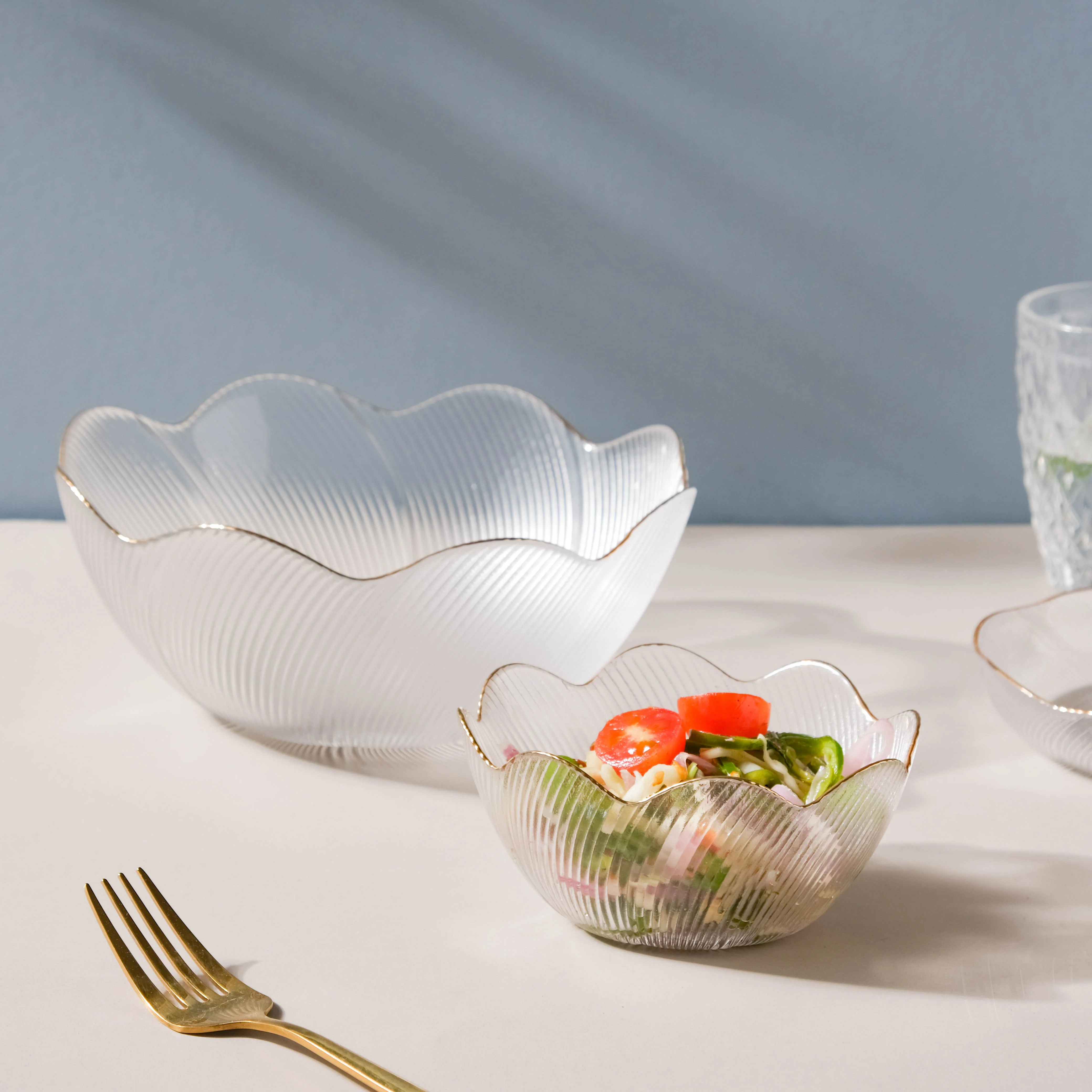Wavy Glass Serving Bowl - Image 7