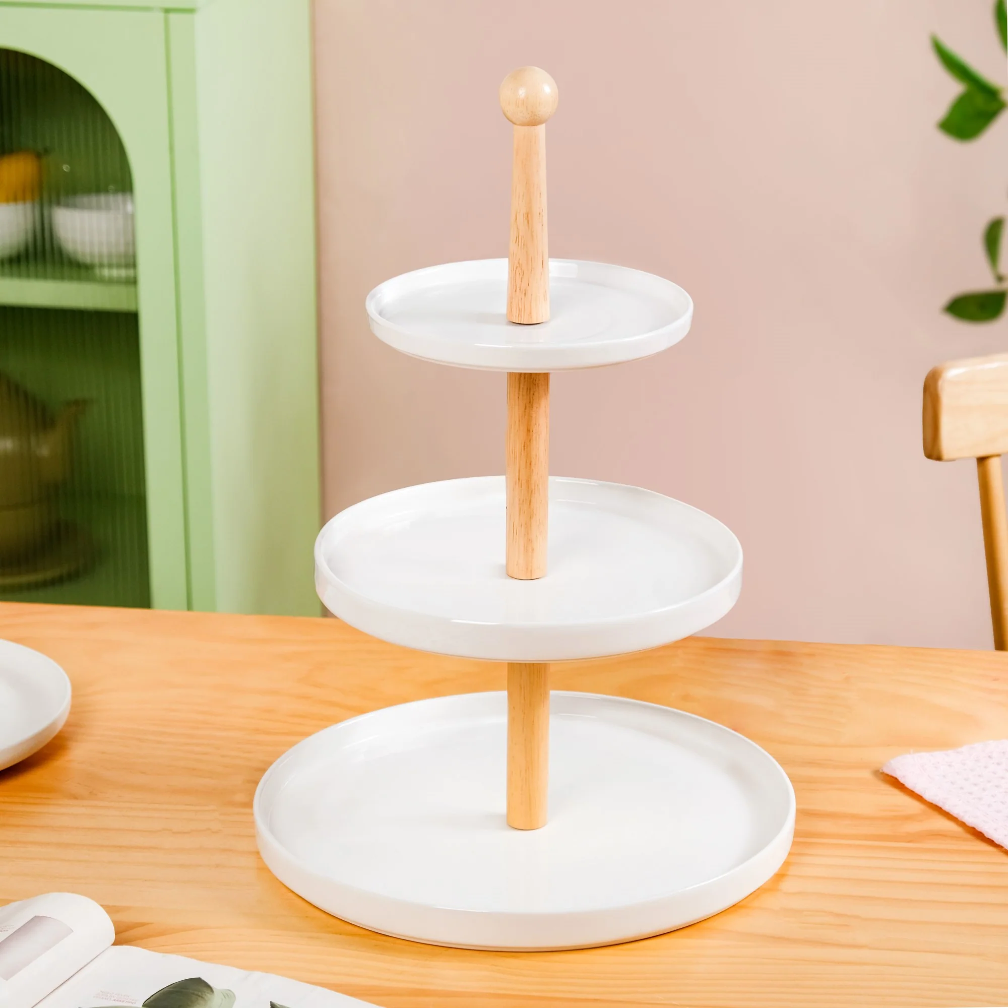 White 3 Tier Ceramic Cupcake Stand - Image 2
