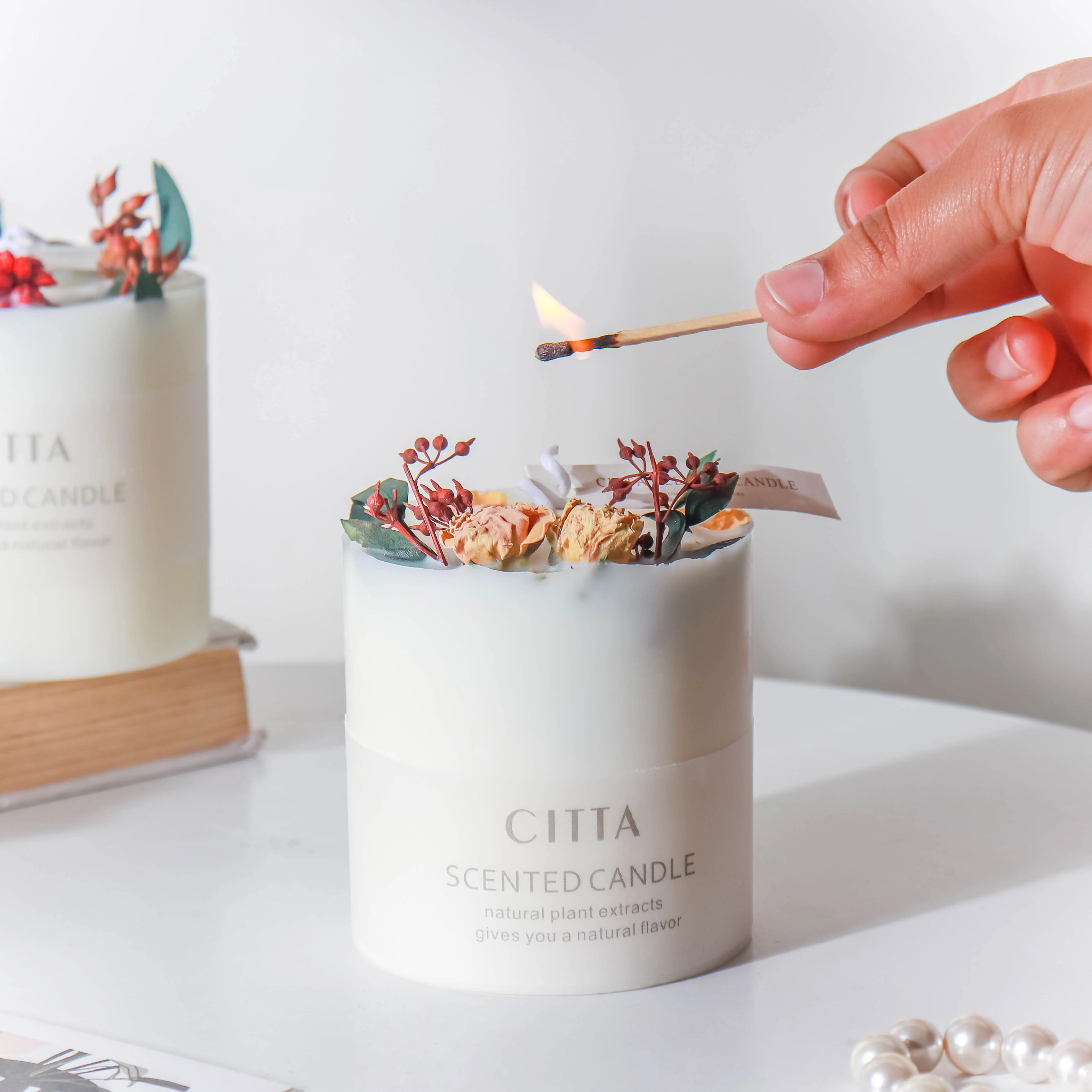 White Scented Candle - Image 12