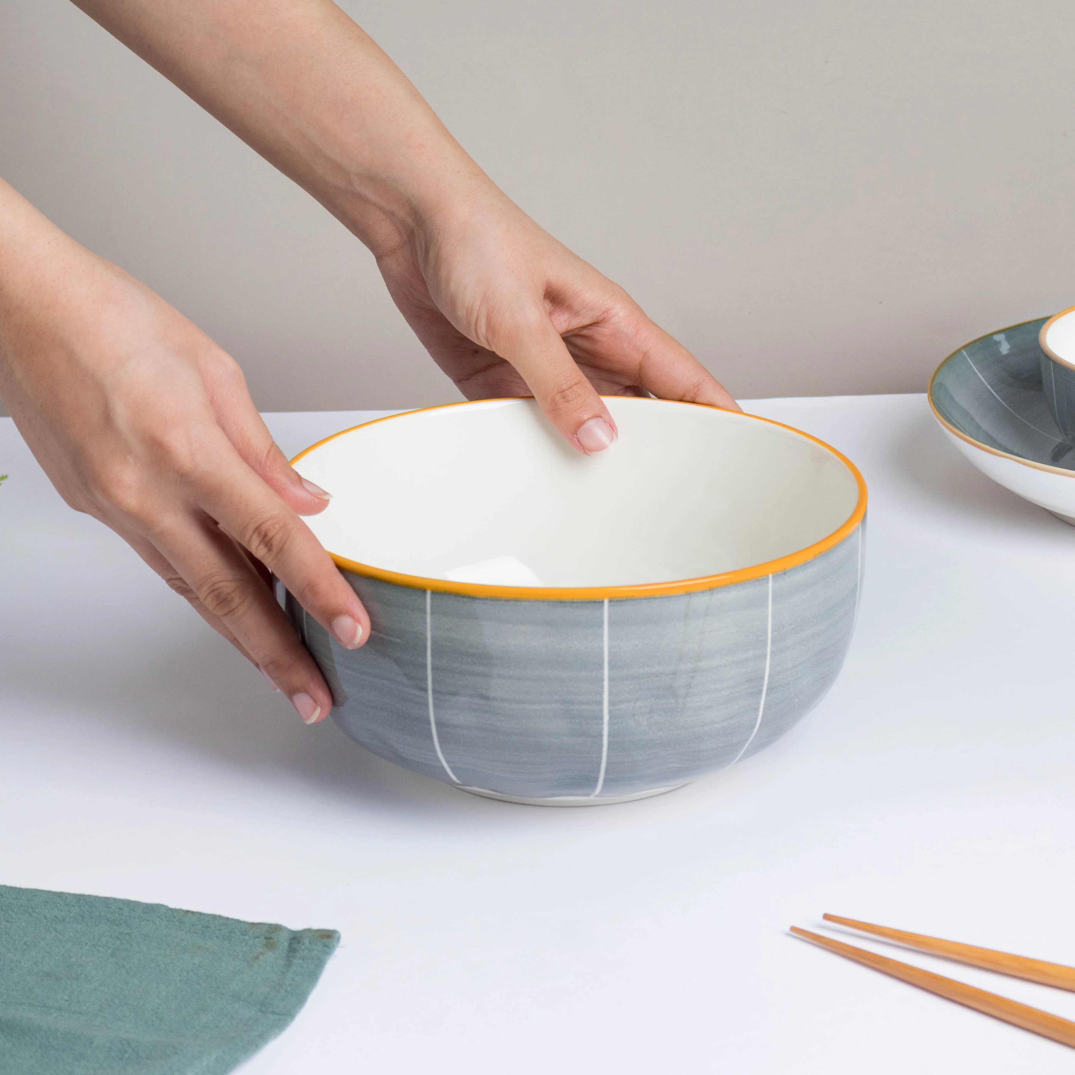Willow Dark Grey Ceramic Serving Bowl 8 inch - Image 2