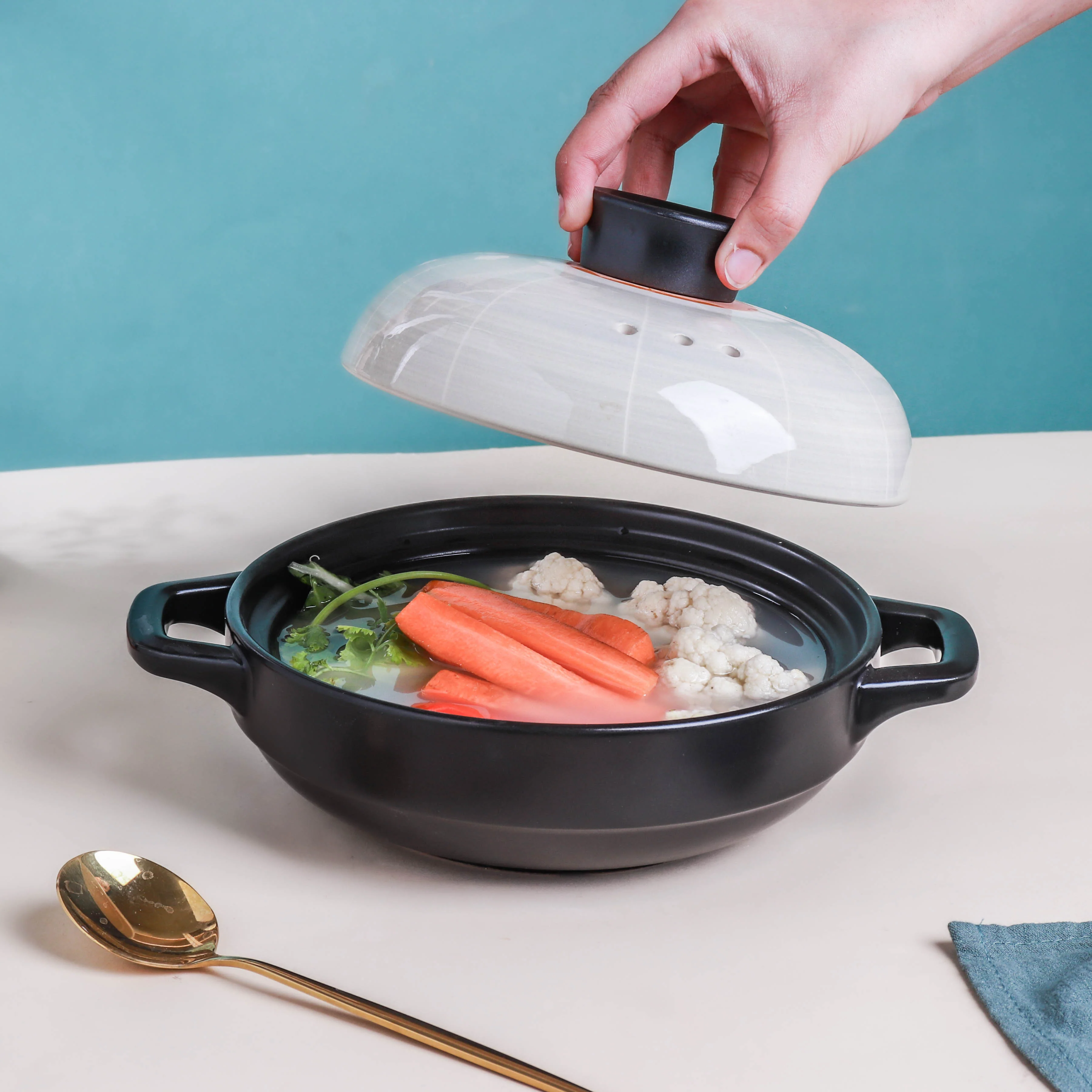 Willow Shallow Cooking Pot Ecru - Image 3