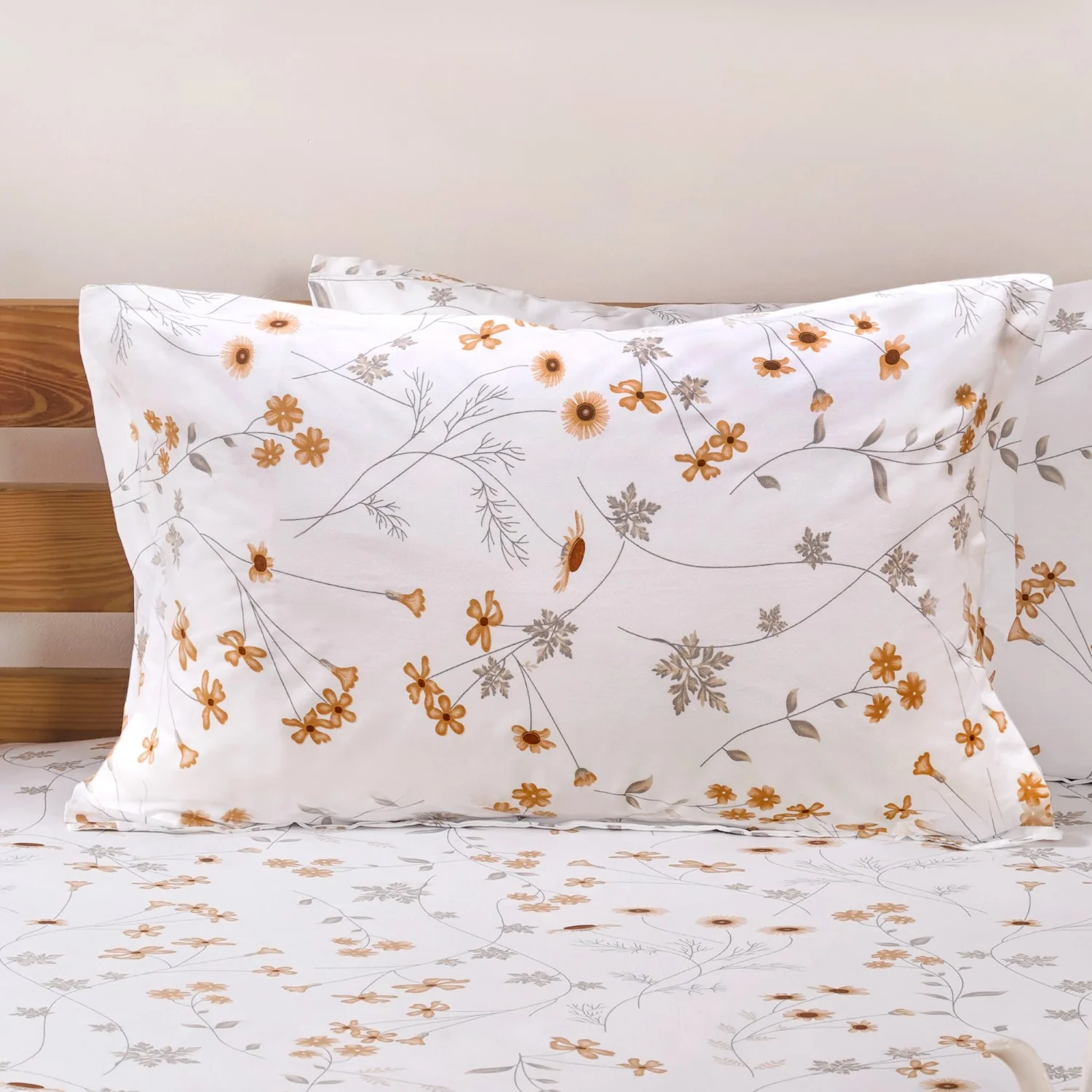 Yellow Floral Printed 180 TC Pure Cotton Bedding Set For King Size Bed 275x275 cm - Image 6